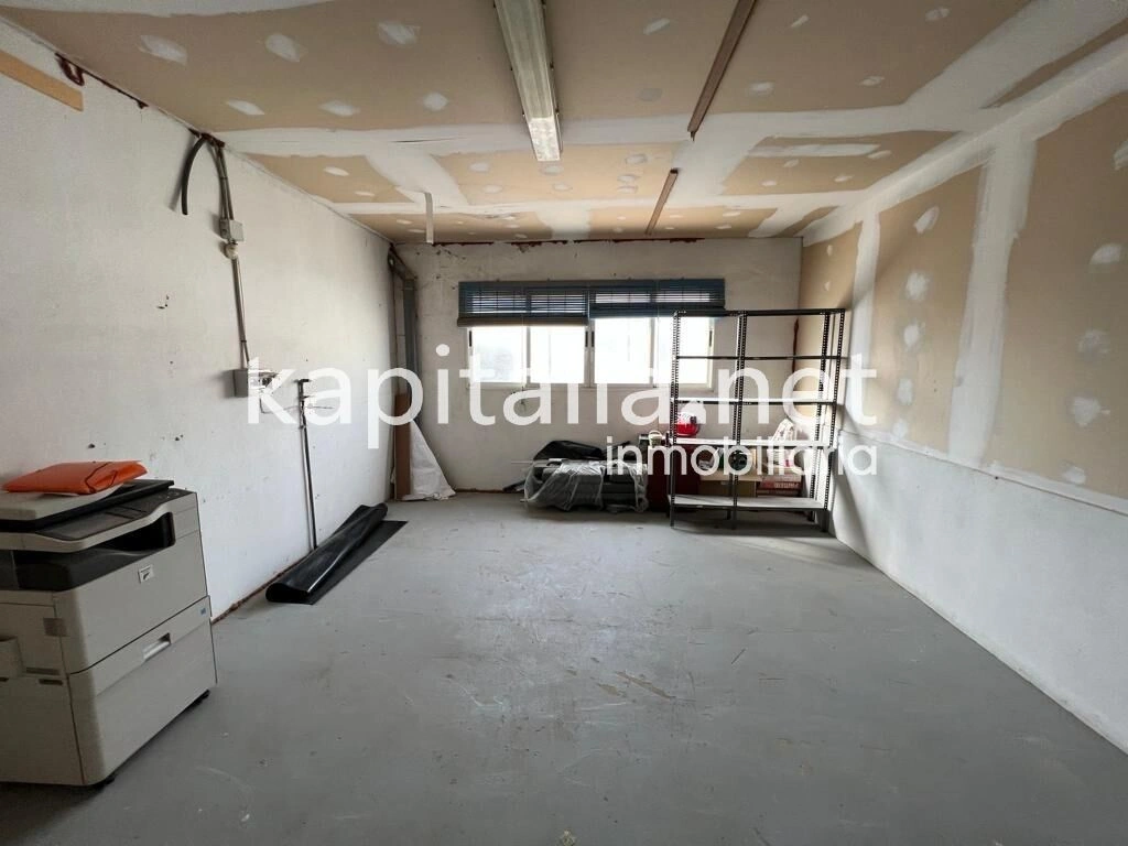 08417 - NAVE INDUSTRIAL A LA VENTA EN XATIVA