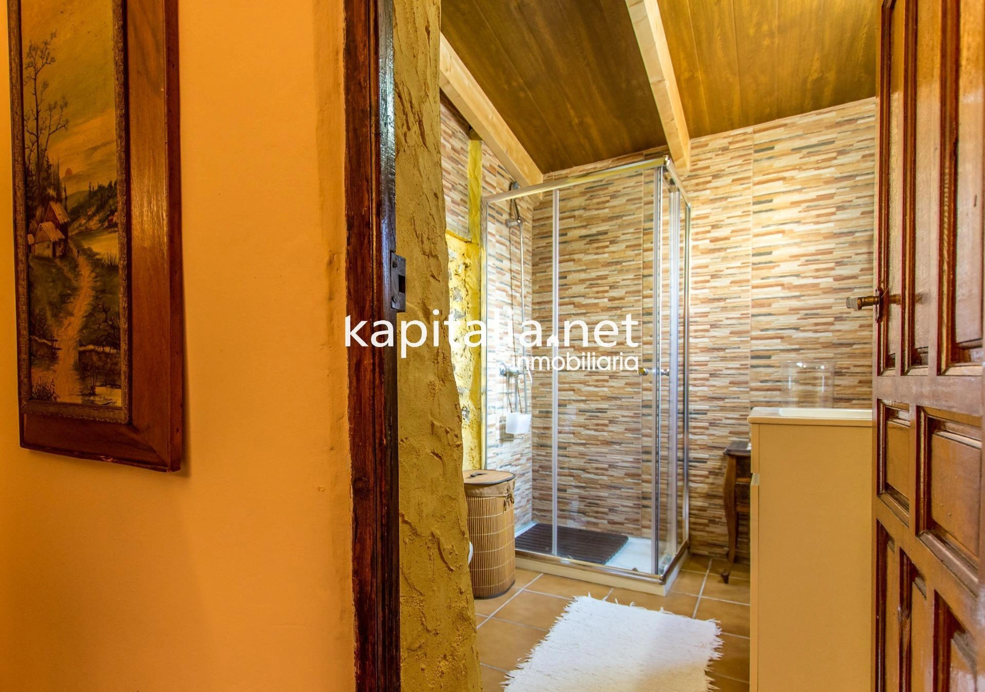 08601 - CASA RURAL A LA VENTA