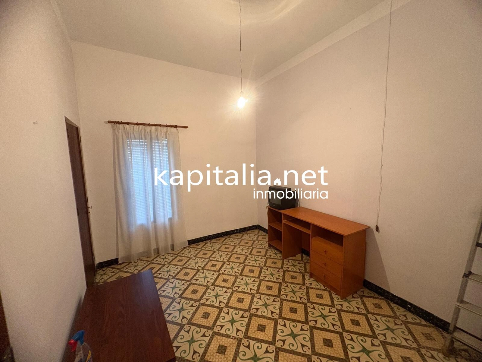 09847 - BONITA CASA A LA VENTA EN L'ENOVA