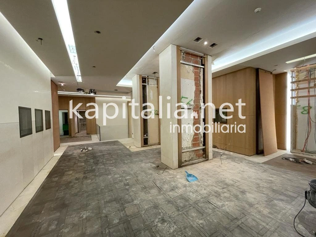07775 - Commercial premises for rent in the centre of Valencia (Valencia)
