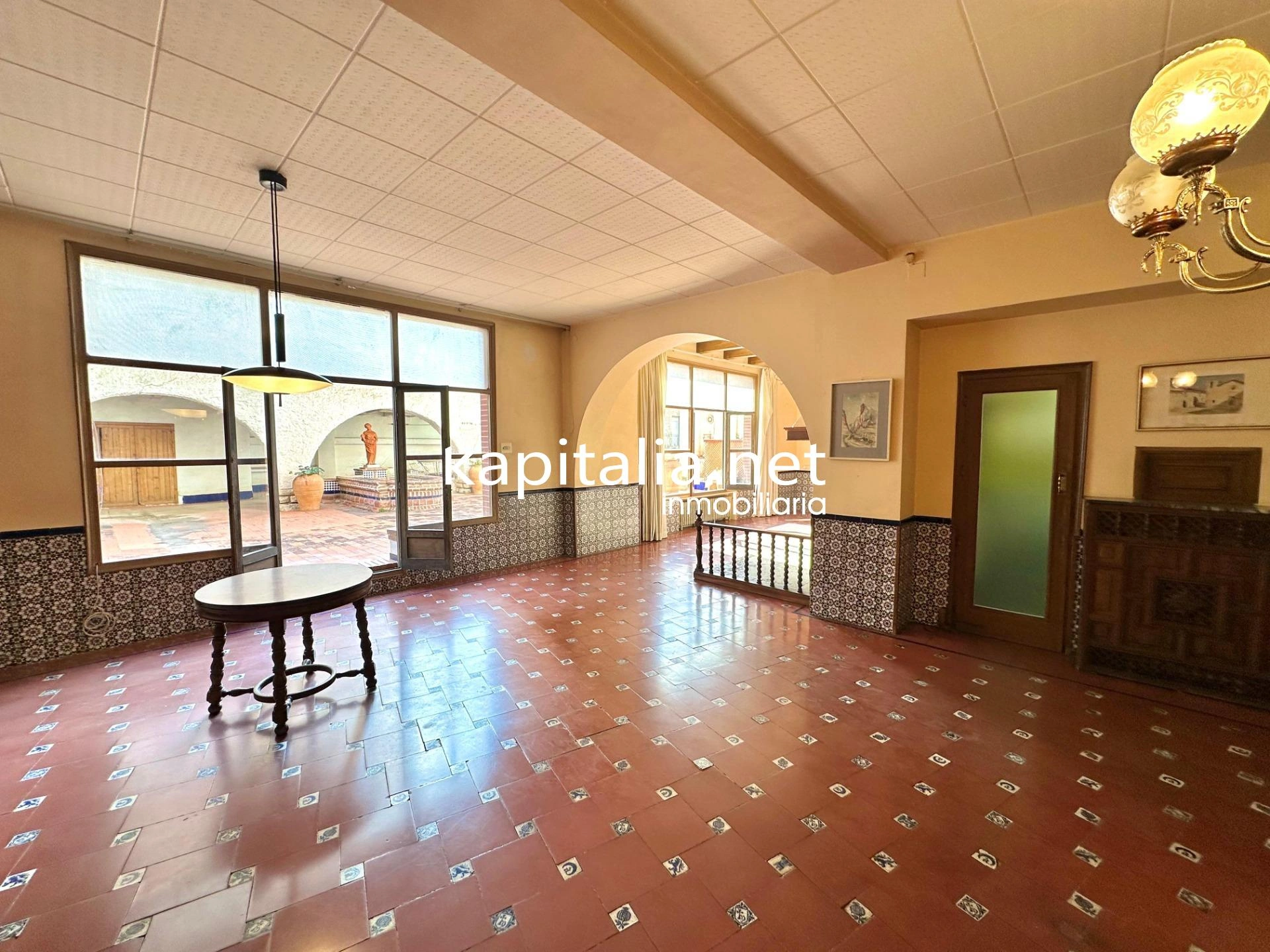 09750 - Gran casa con encanto a la venta en Alcoy