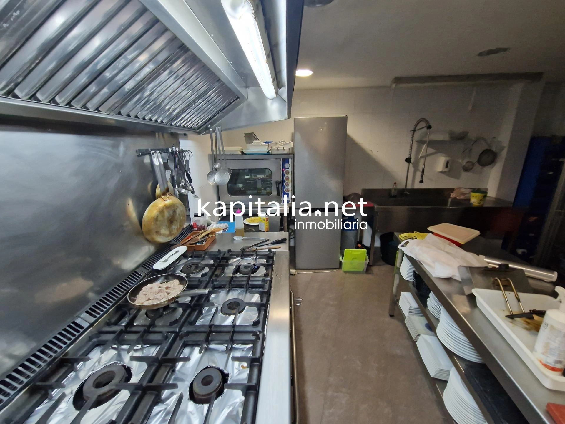 08830 - Traspaso de restaurante en funcionamiento en Bocairent.