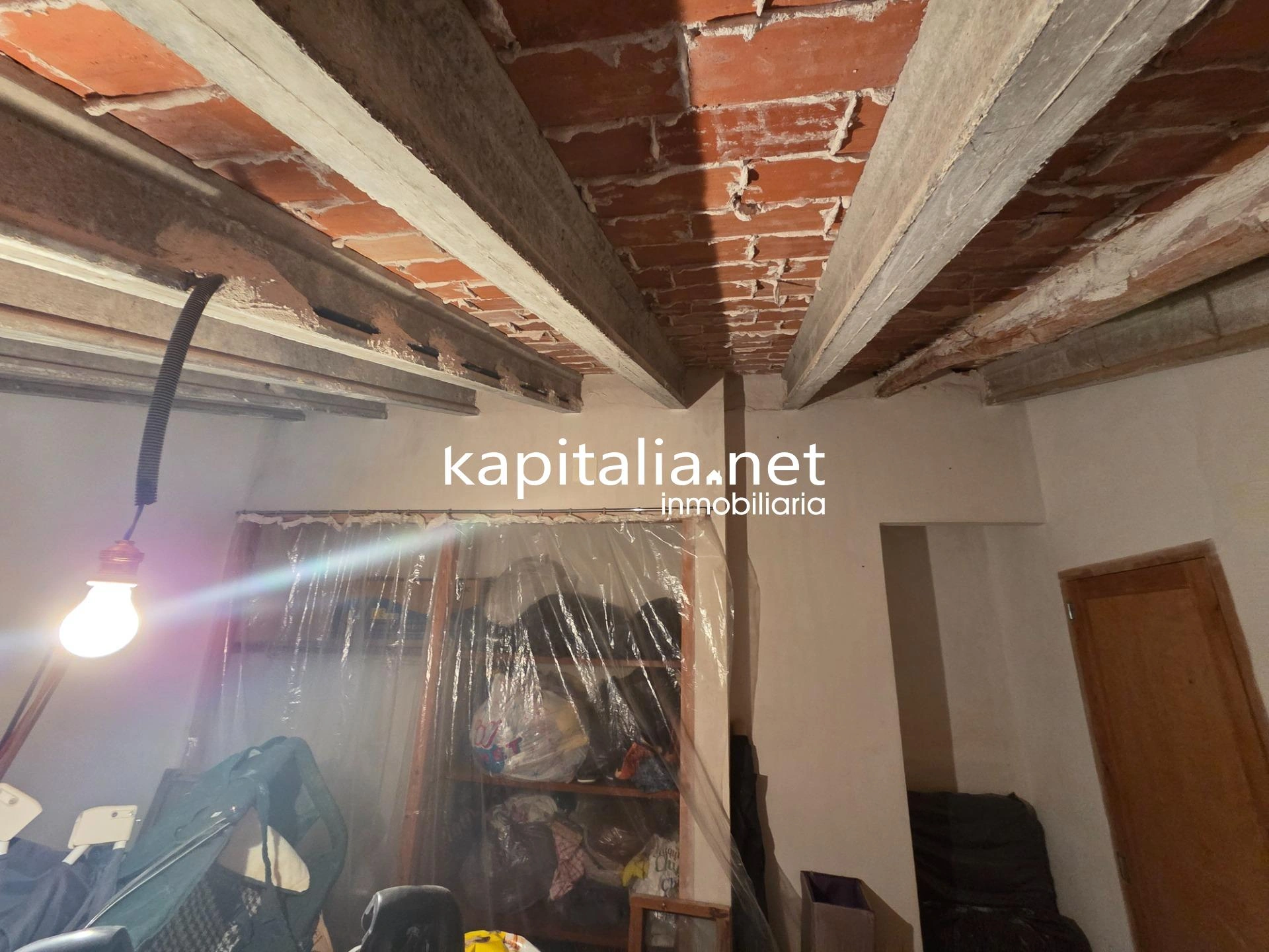 10127 - Encantadora Casa en Quatretondeta - Ideal para Entrar a Vivir