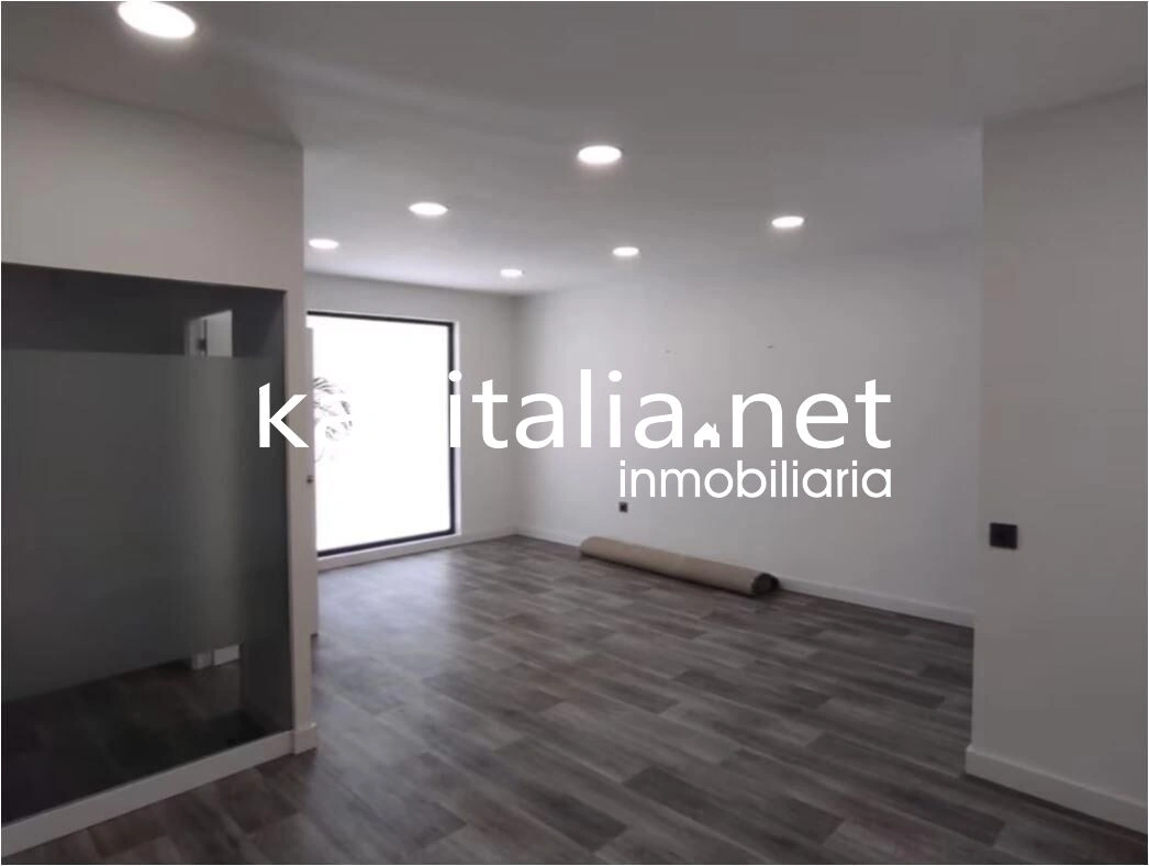 04980 - Local comercial a la venta en Banyeres de Mariola (Alicante) CON RENTABILIDAD!!