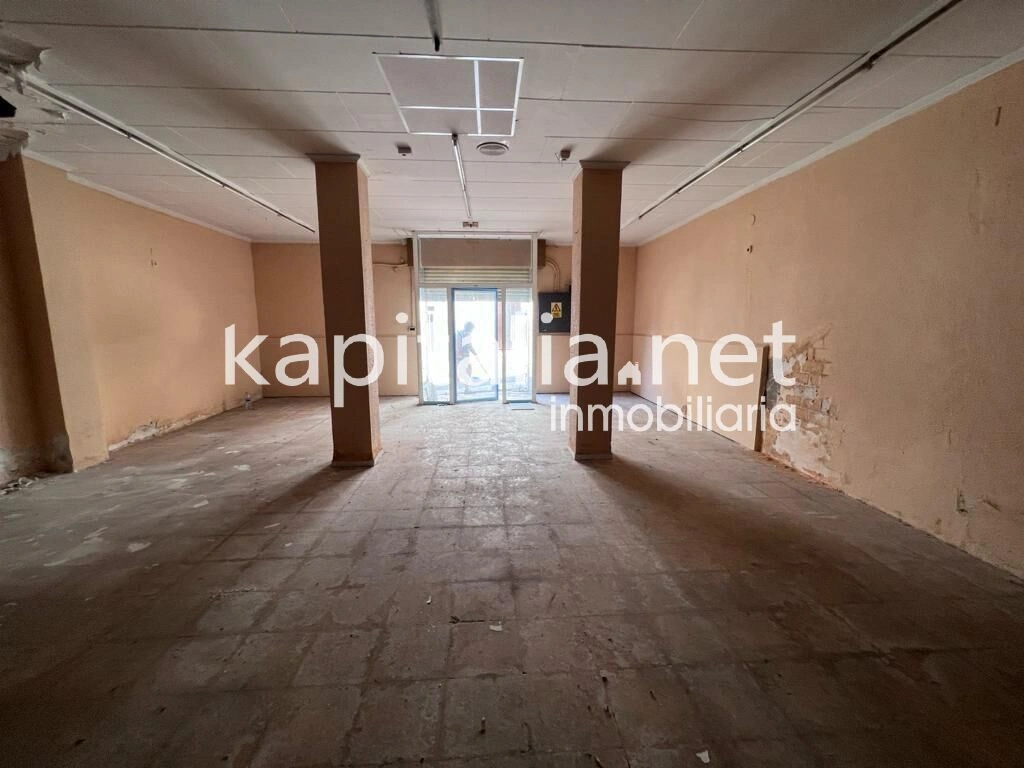 08699 - PISO Y BAJO COMECIAL CENTRICO A LA VENTA EN LA LLOSA DE RANES