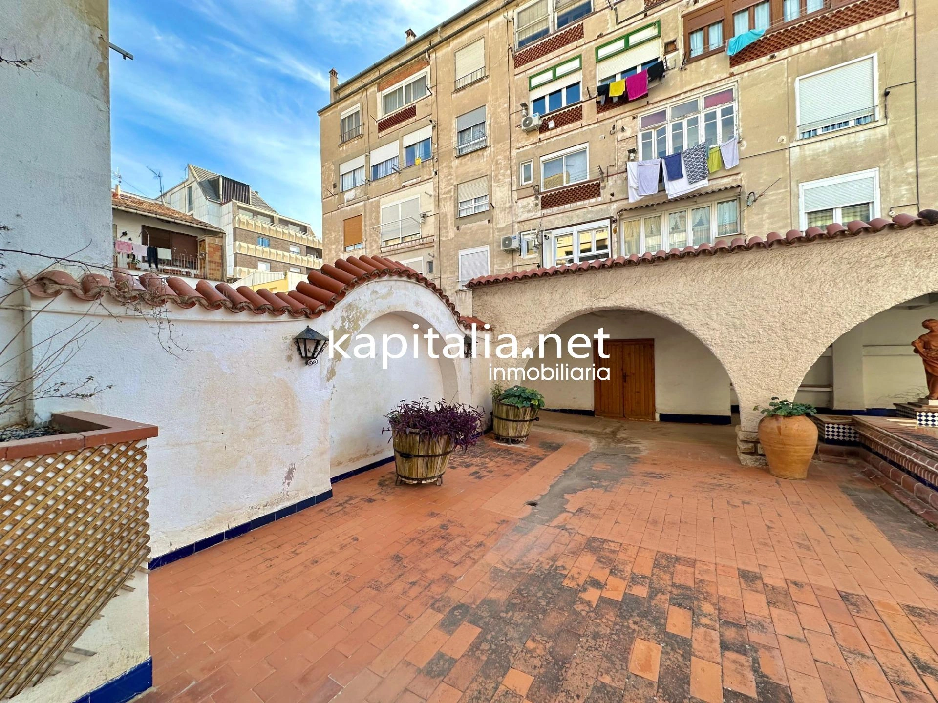 09750 - Gran casa con encanto a la venta en Alcoy