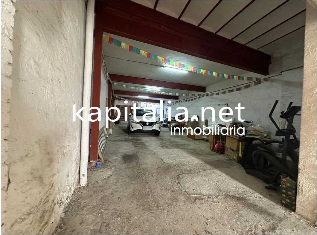 Edificio en venta en L´Olleria (Valencia)