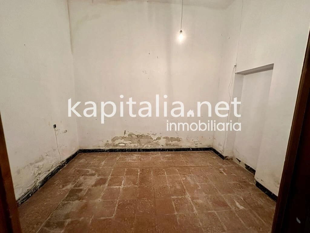 08338 - Property for Rent in Ontinyent