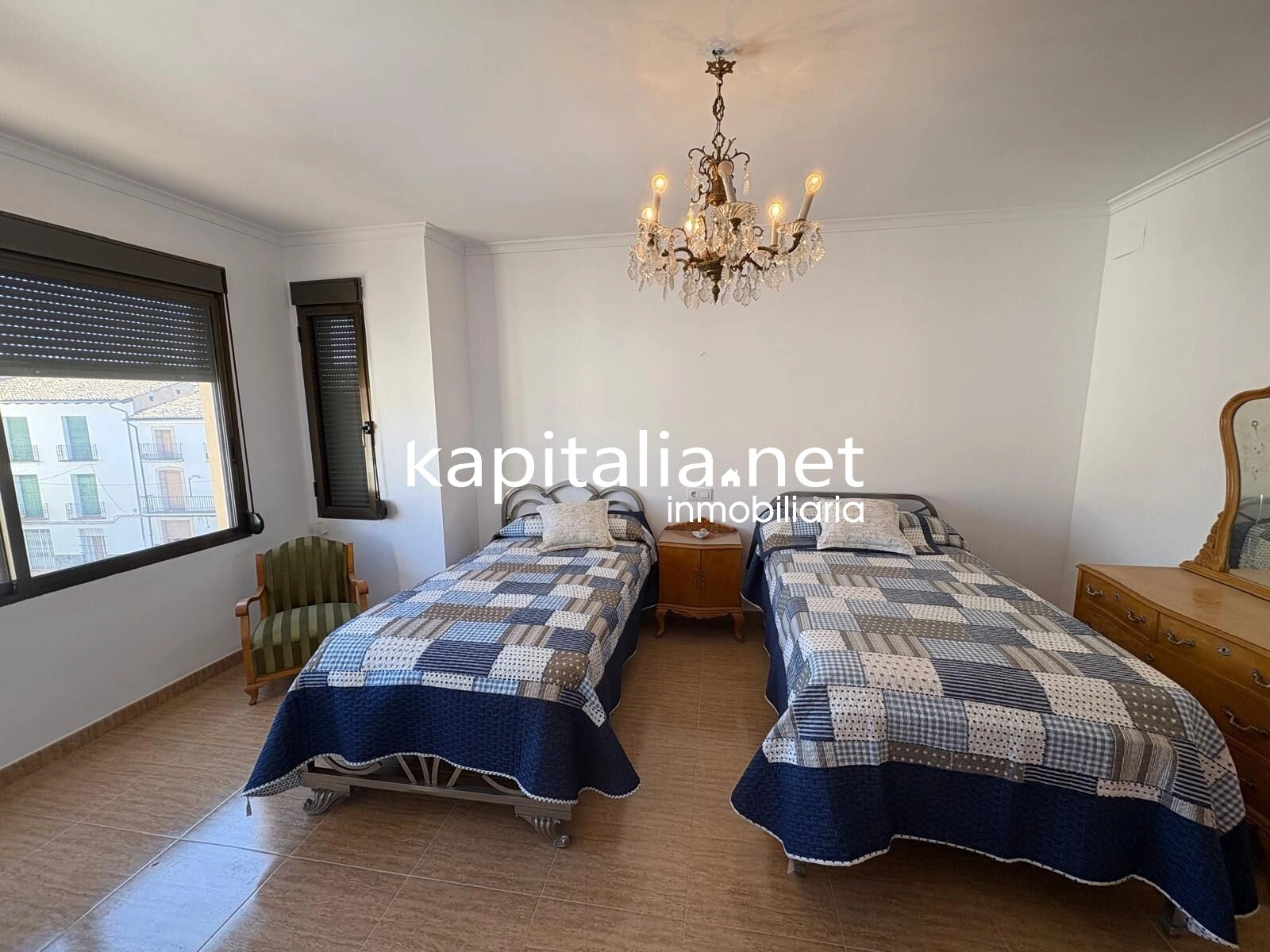 09930 - ESTUPENDO PISO DUPLEX CENTRICO A LA VENTA EN ENGUERA