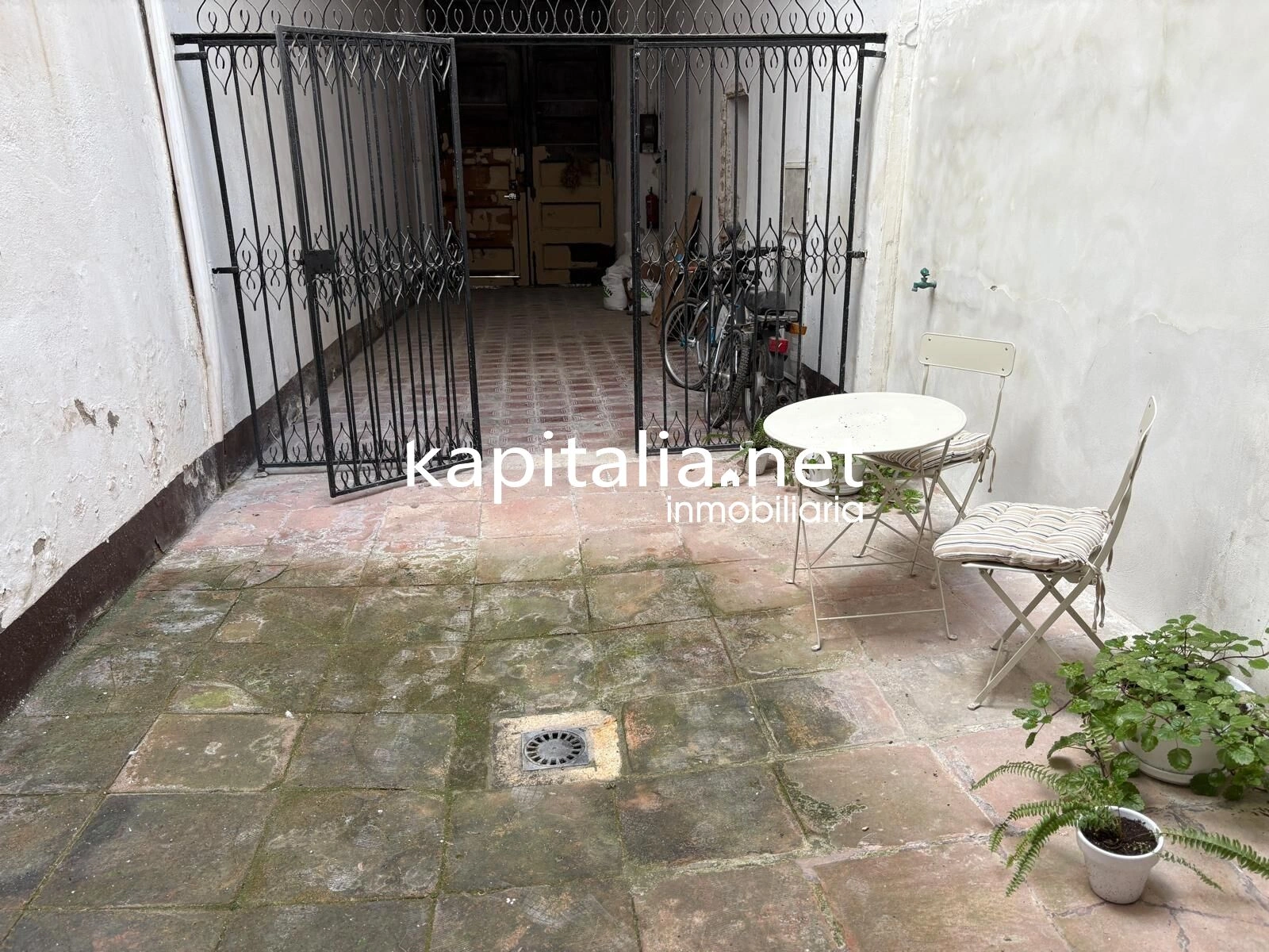 10011 - CASA SEÑORIAL A LA VENTA EN EL CENTRO DE XATIVA