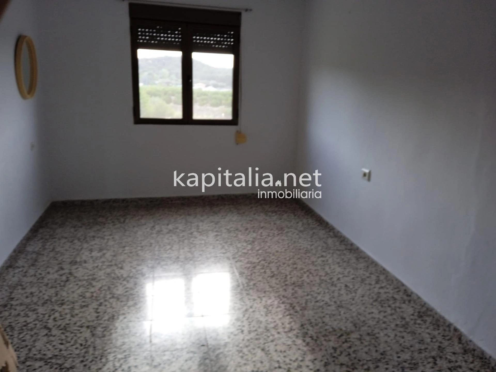 08383 - Casa de pueblo a la venta en Manuel