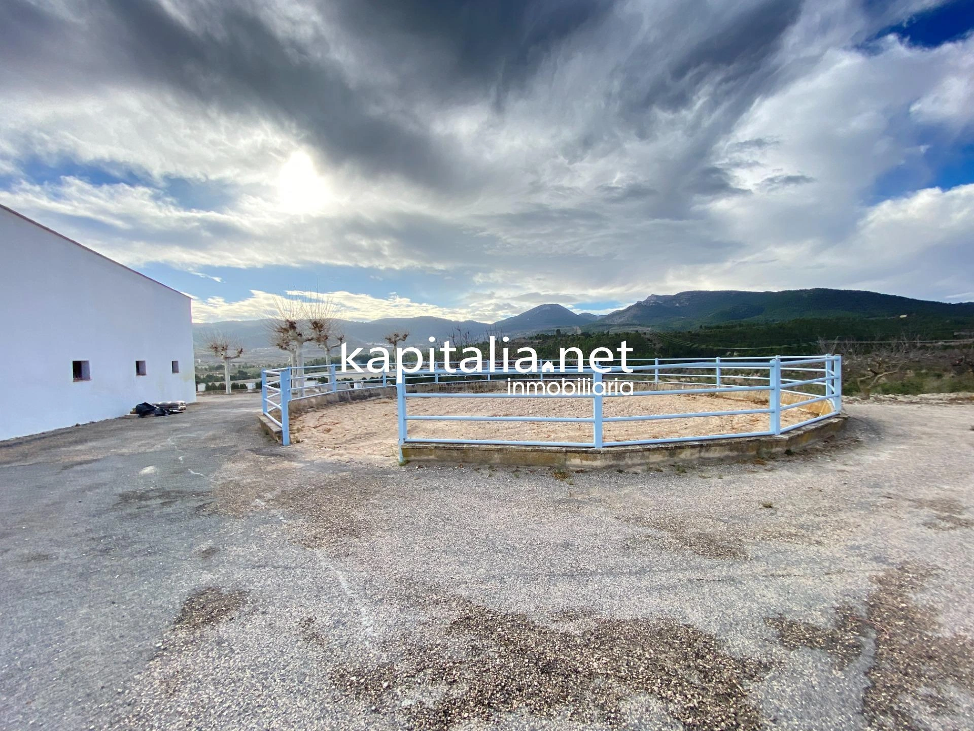 09843 - Masia en Penaguila