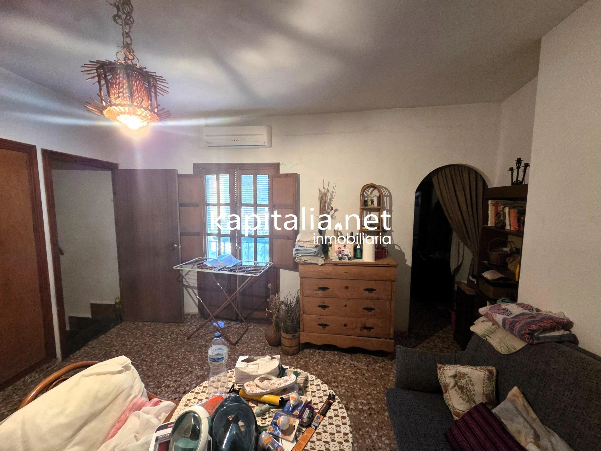 10127 - Encantadora Casa en Quatretondeta - Ideal para Entrar a Vivir