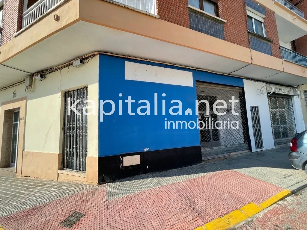 06570 - Local comercial en venta y alquiler en L´Olleria (Valencia)