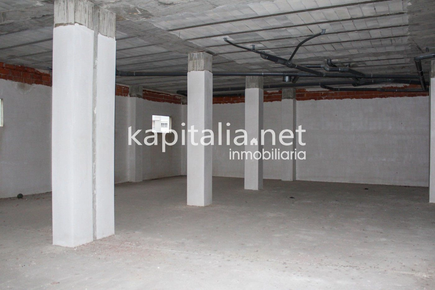 05411 - Commercial premises for rent in Sant Josep area