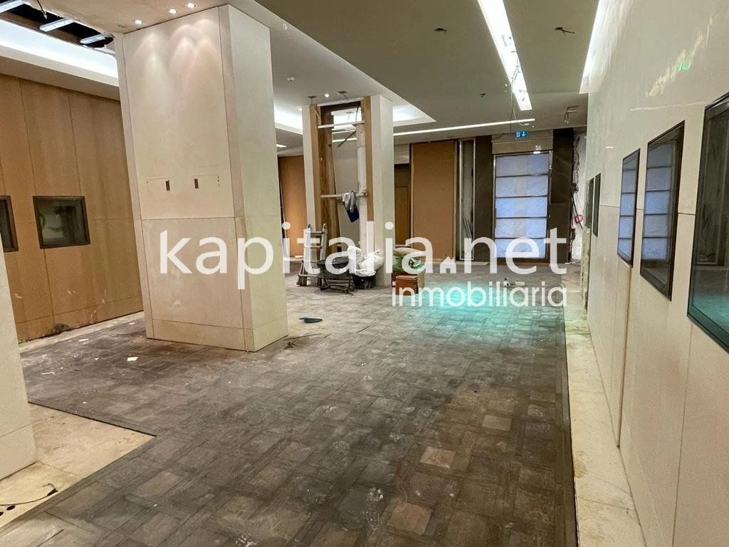 07775 - Commercial premises for rent in the centre of Valencia (Valencia)