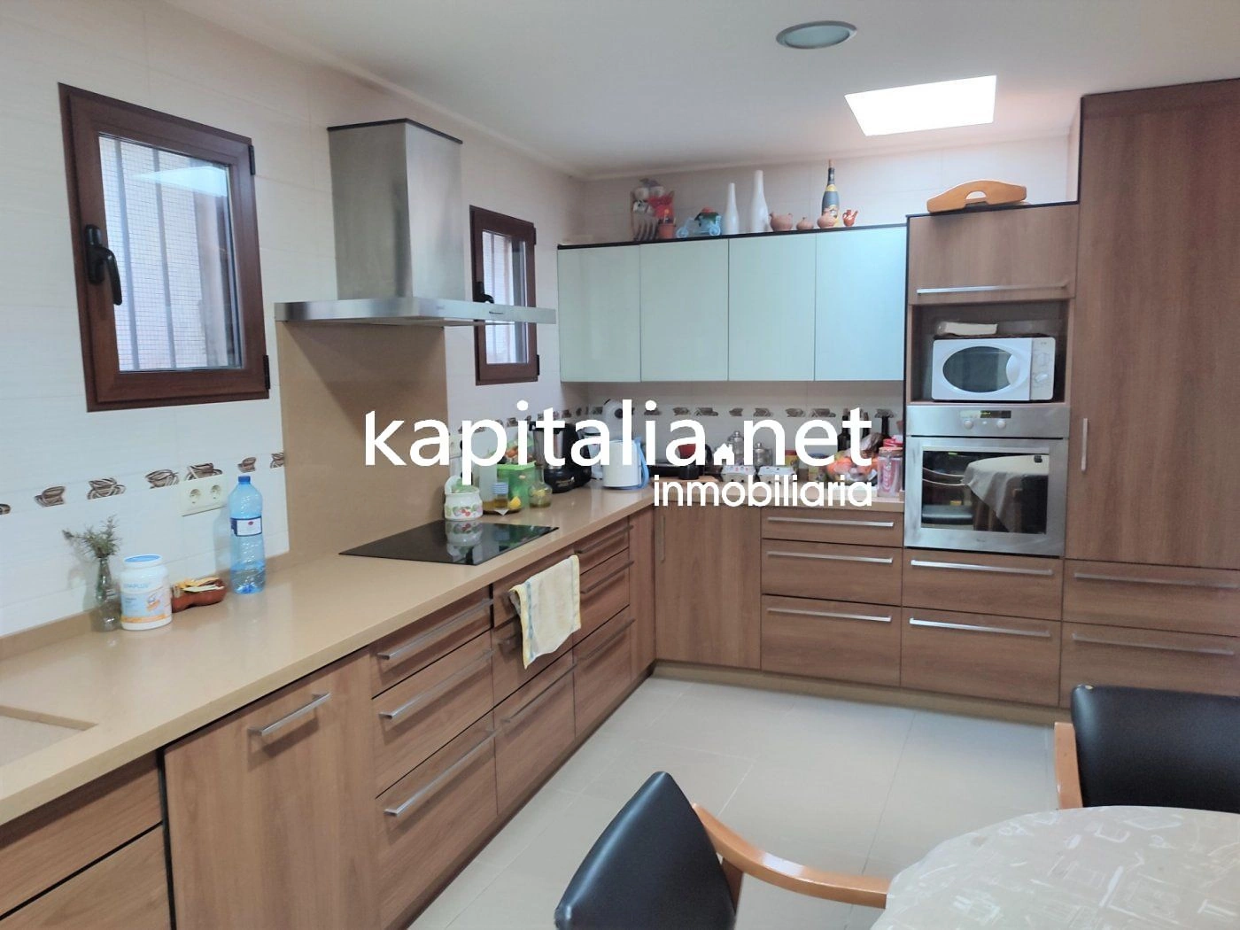 BONITA CASA REFORMADA A LA VENTA EN AGULLENT UBICADA EN ZONA TRANQUILA.