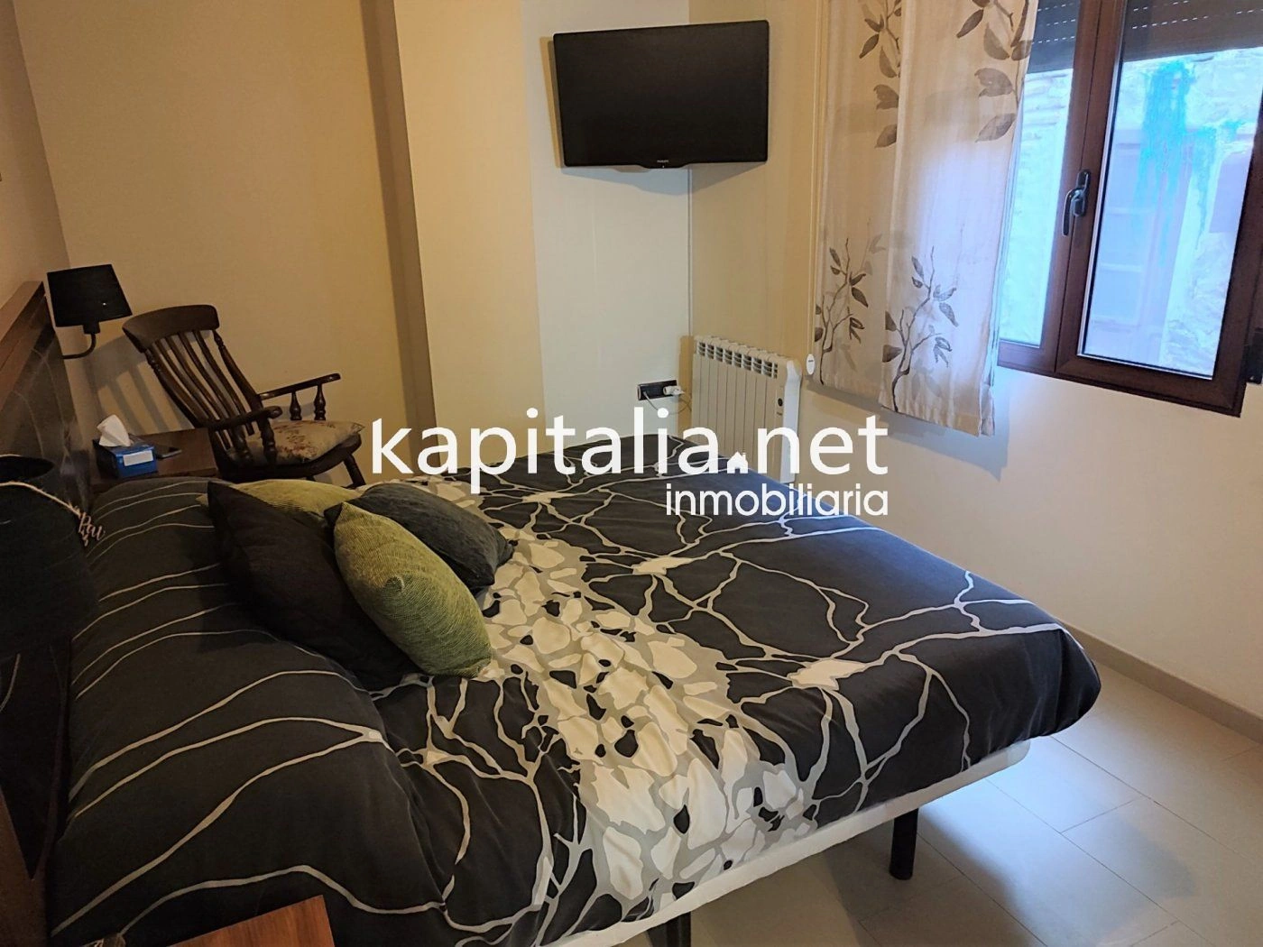 BONITA CASA REFORMADA A LA VENTA EN AGULLENT UBICADA EN ZONA TRANQUILA.