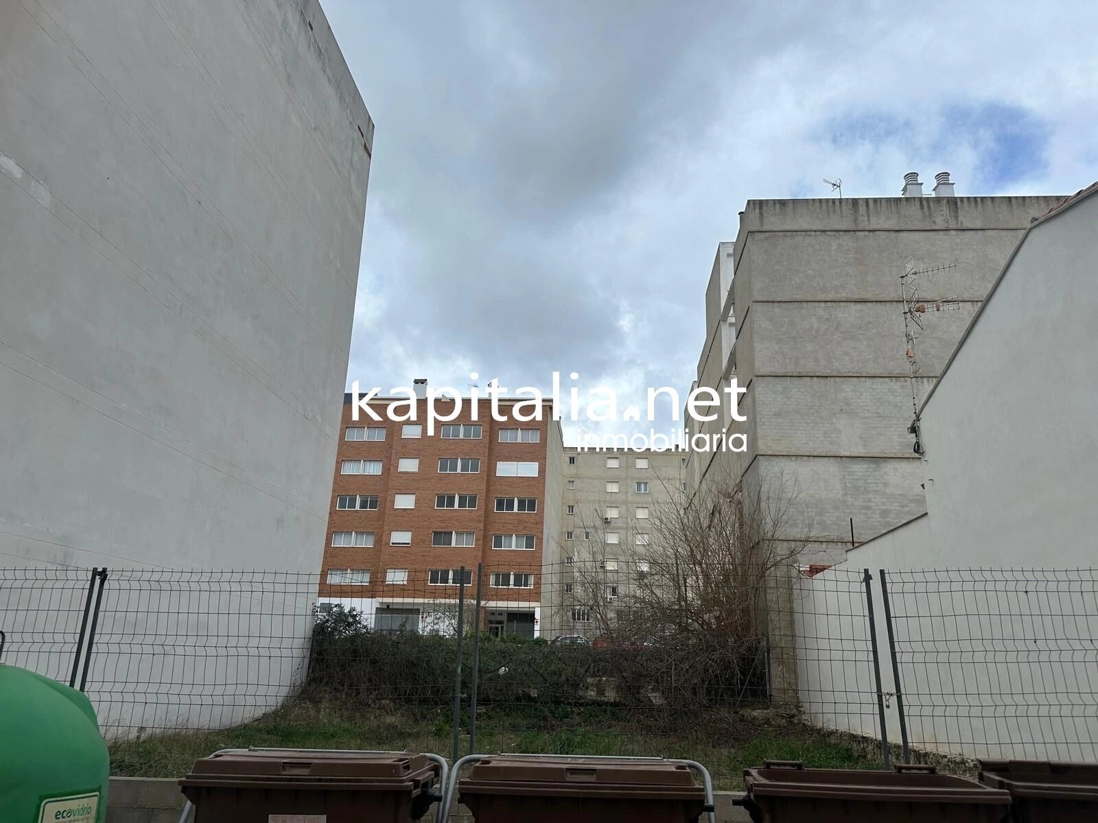09690 - Solar urbano en venta en L´Olleria (Valencia)