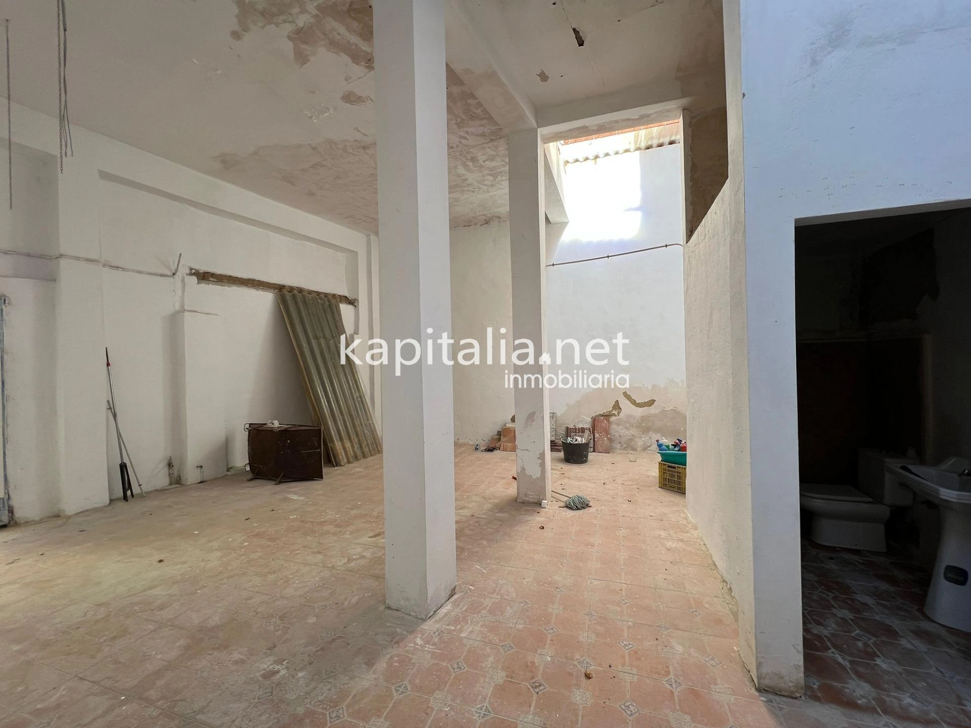08370 - Local comercial a la venta en Ontinyent, zona Sant Antoni