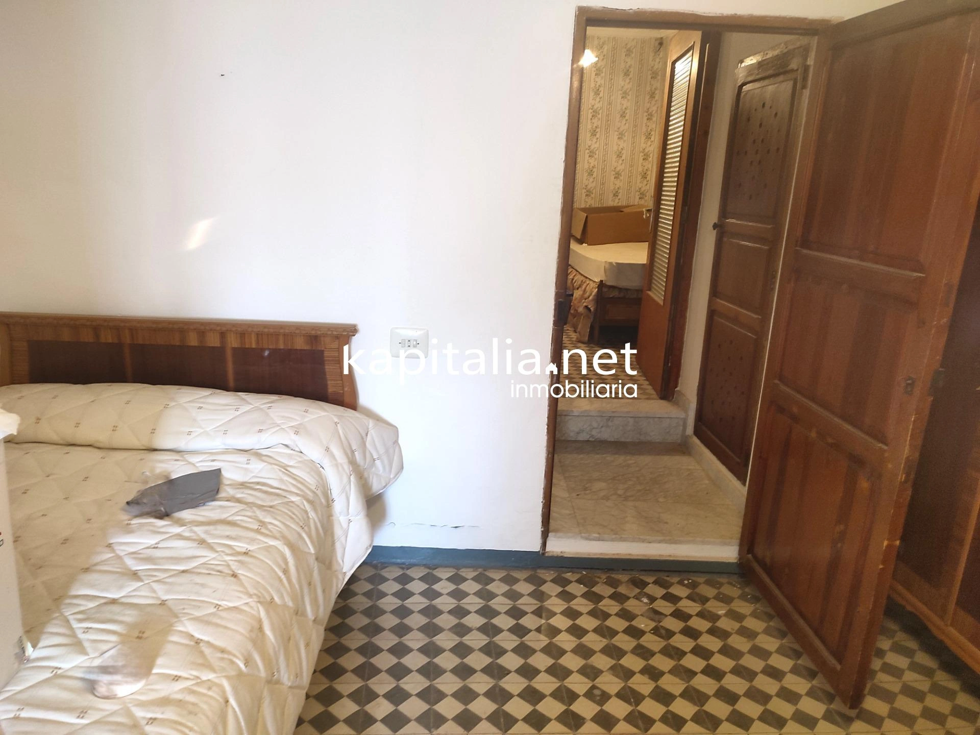 09240 - CASA A LA VENTA PARA REFORMAR EN AGULLENT