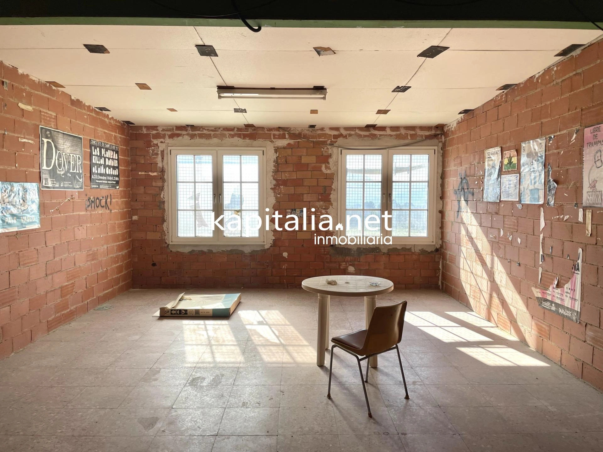 Edificio a la venta en Beniarrés.