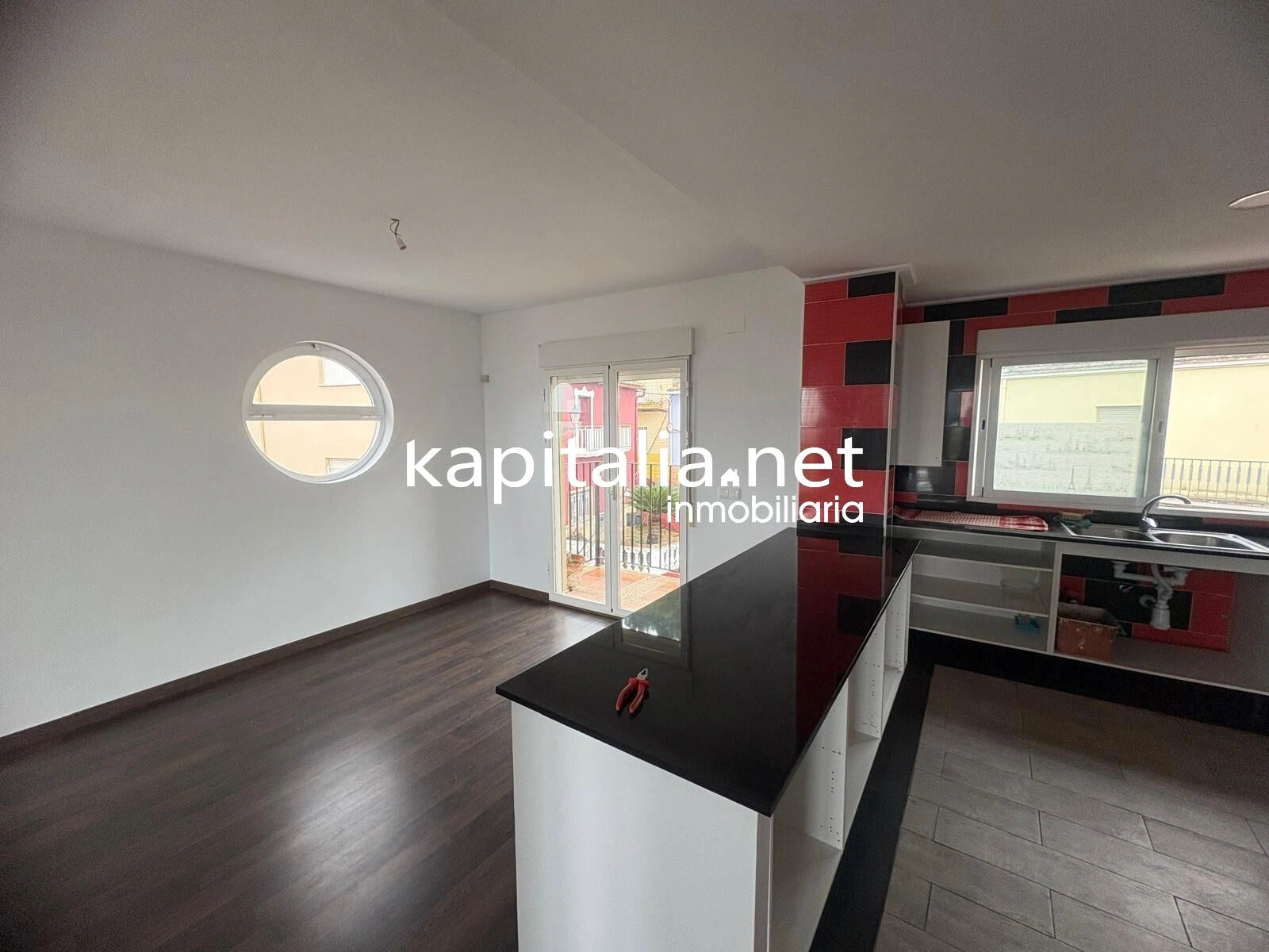 09826 - Duplex zum Verkauf in Ador
