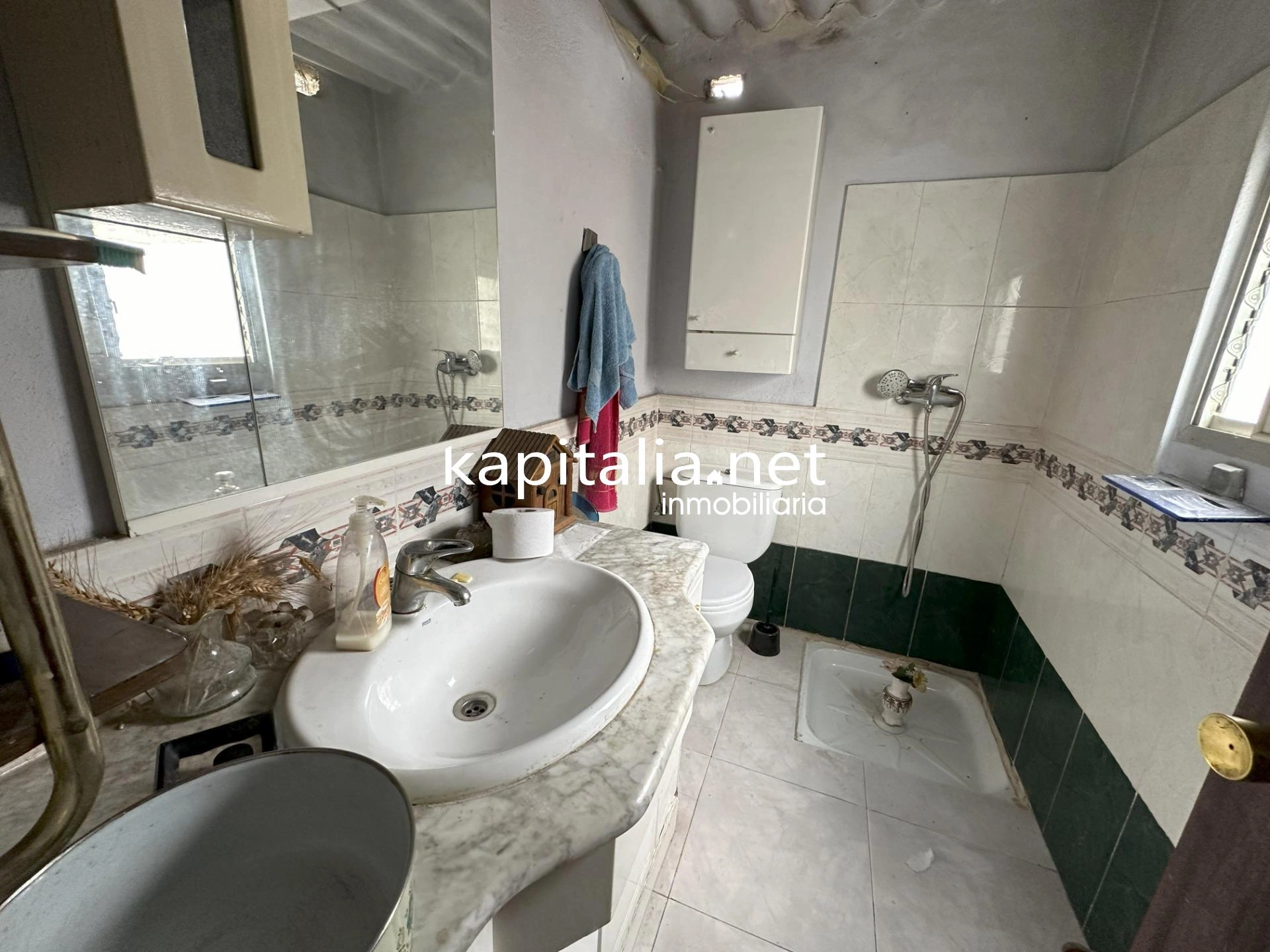 09410 - PARCELA CON CASITA A LA VENTA EN ONTINYENT