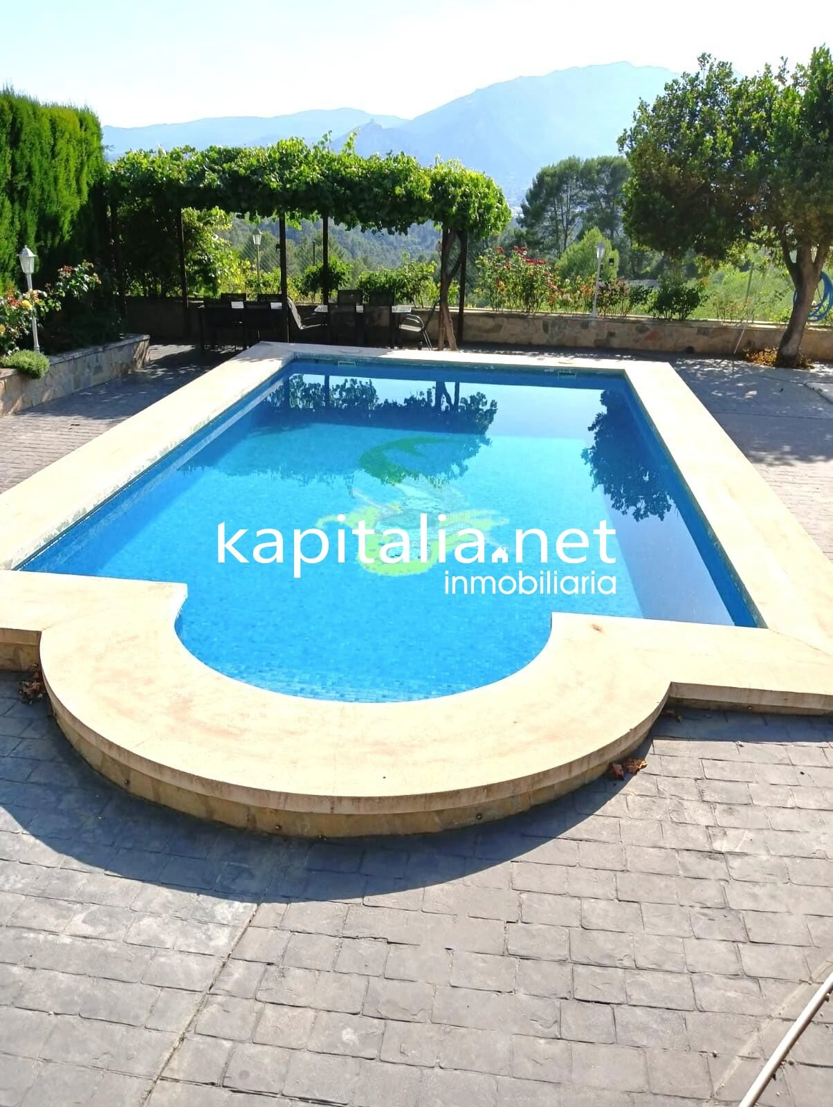 09827 - CHALET A LA VENTA EN BENILLUP, CON MAGNIFICAS VISTAS