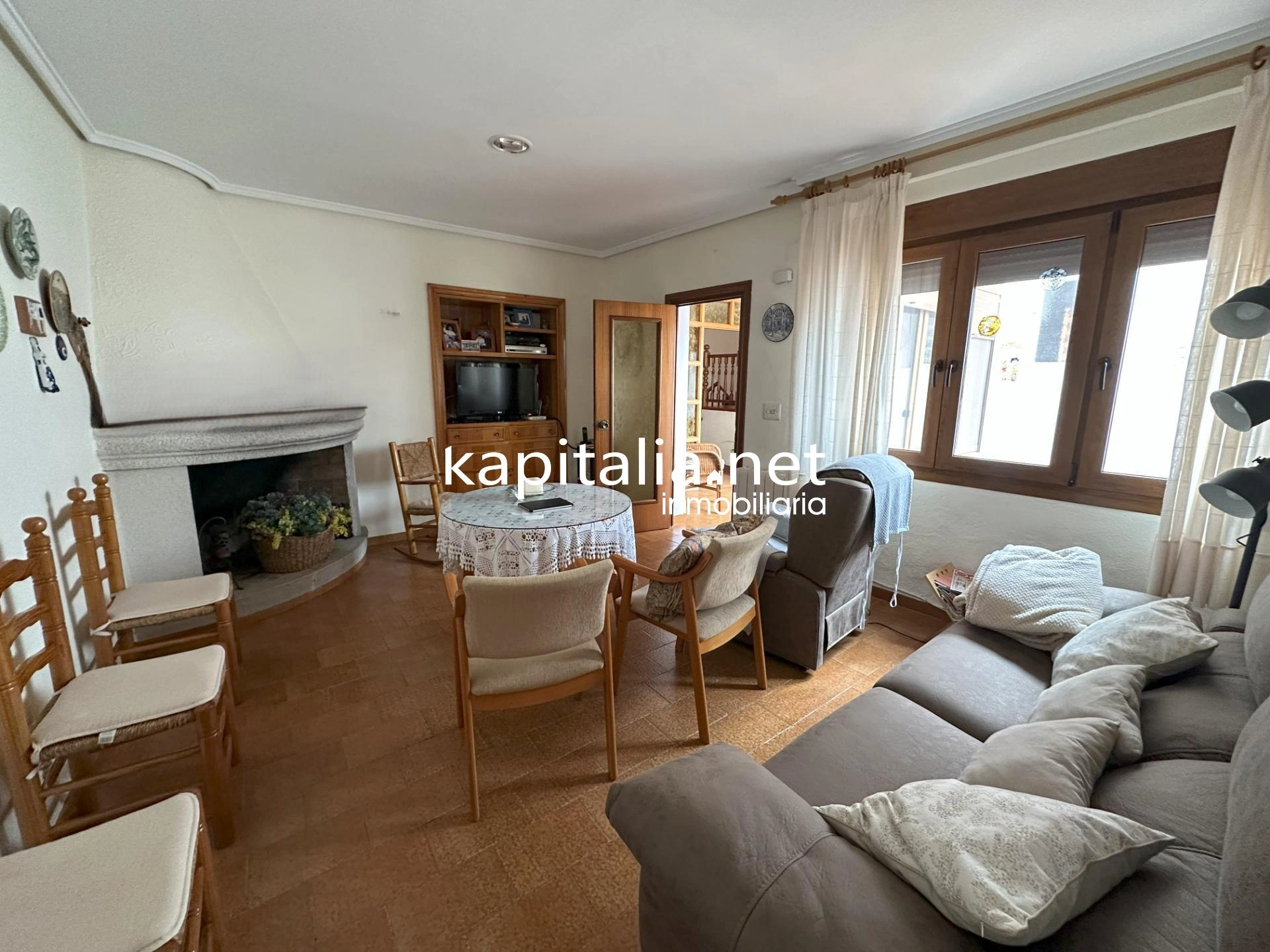 ESPECTACULAR CASA A LA VENTA EN AGULLENT