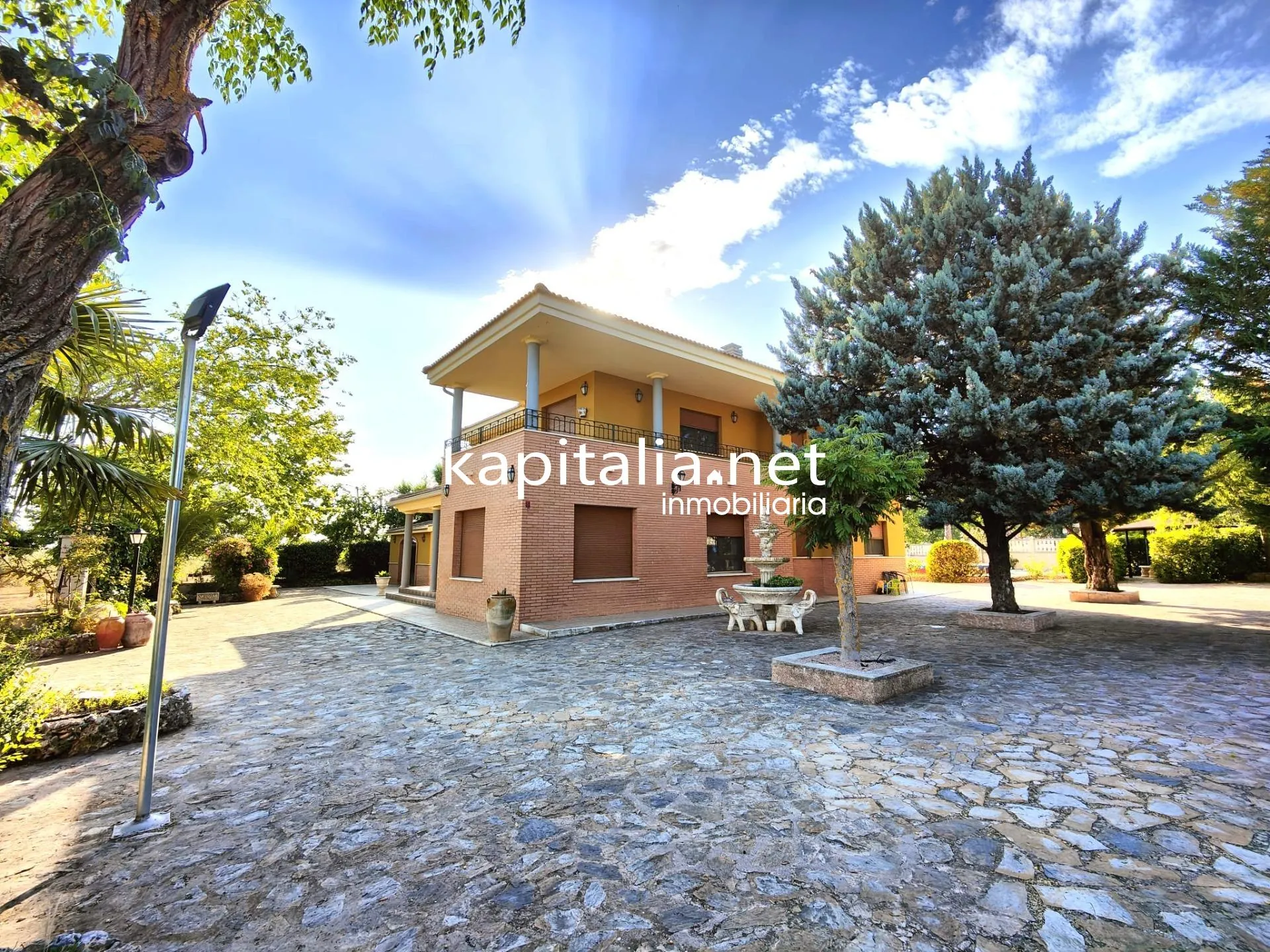 09793 - INTERESANTE CHALET A LA VENTA EN BANYERES DE MARIOLA