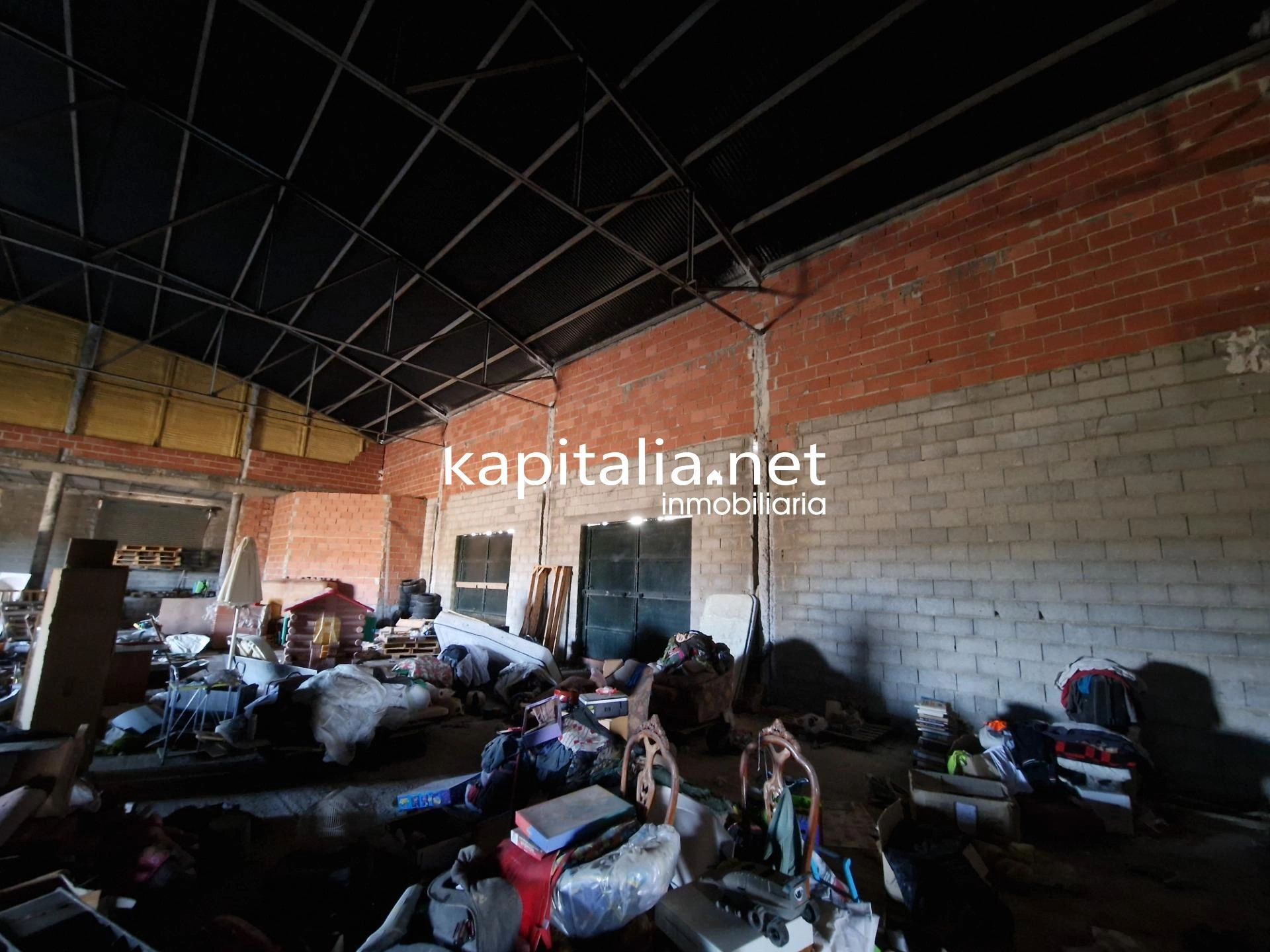 08854 - Nave en venta más 30.000m2 de parcela en Belgida