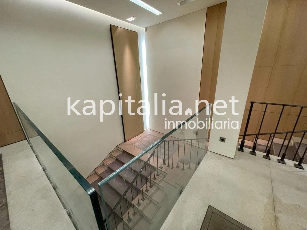 07775 - Commercial premises for rent in the centre of Valencia (Valencia)