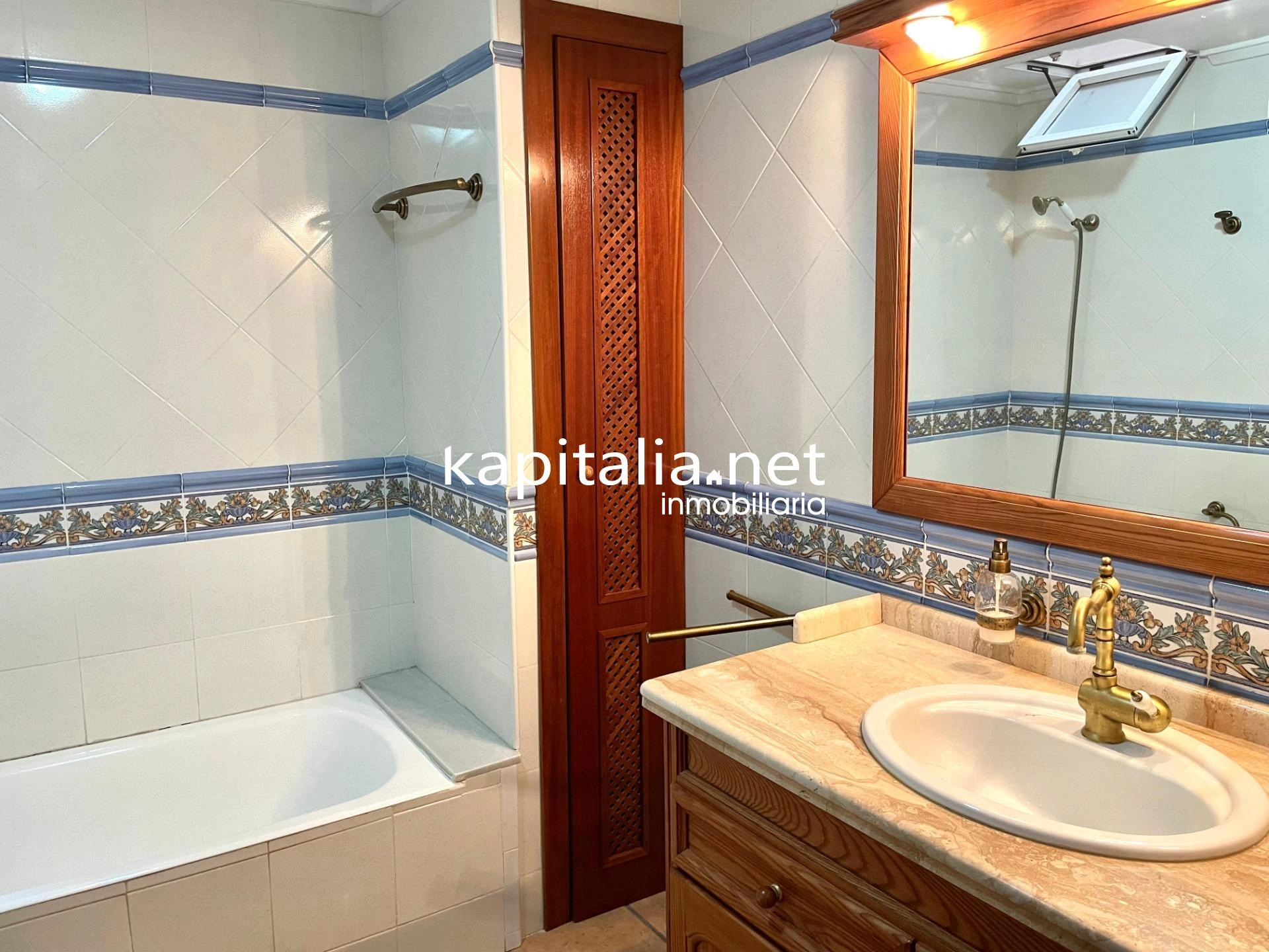 09738 - Casa con parcela a la venta en Alfauir.