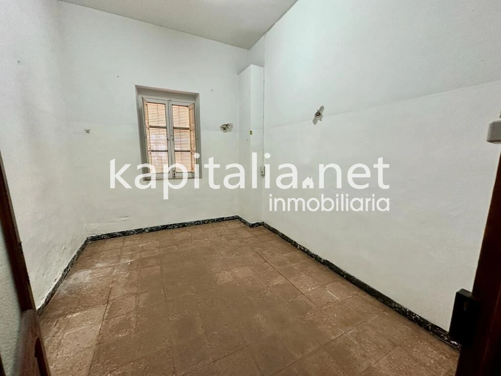 08338 - Property for Rent in Ontinyent