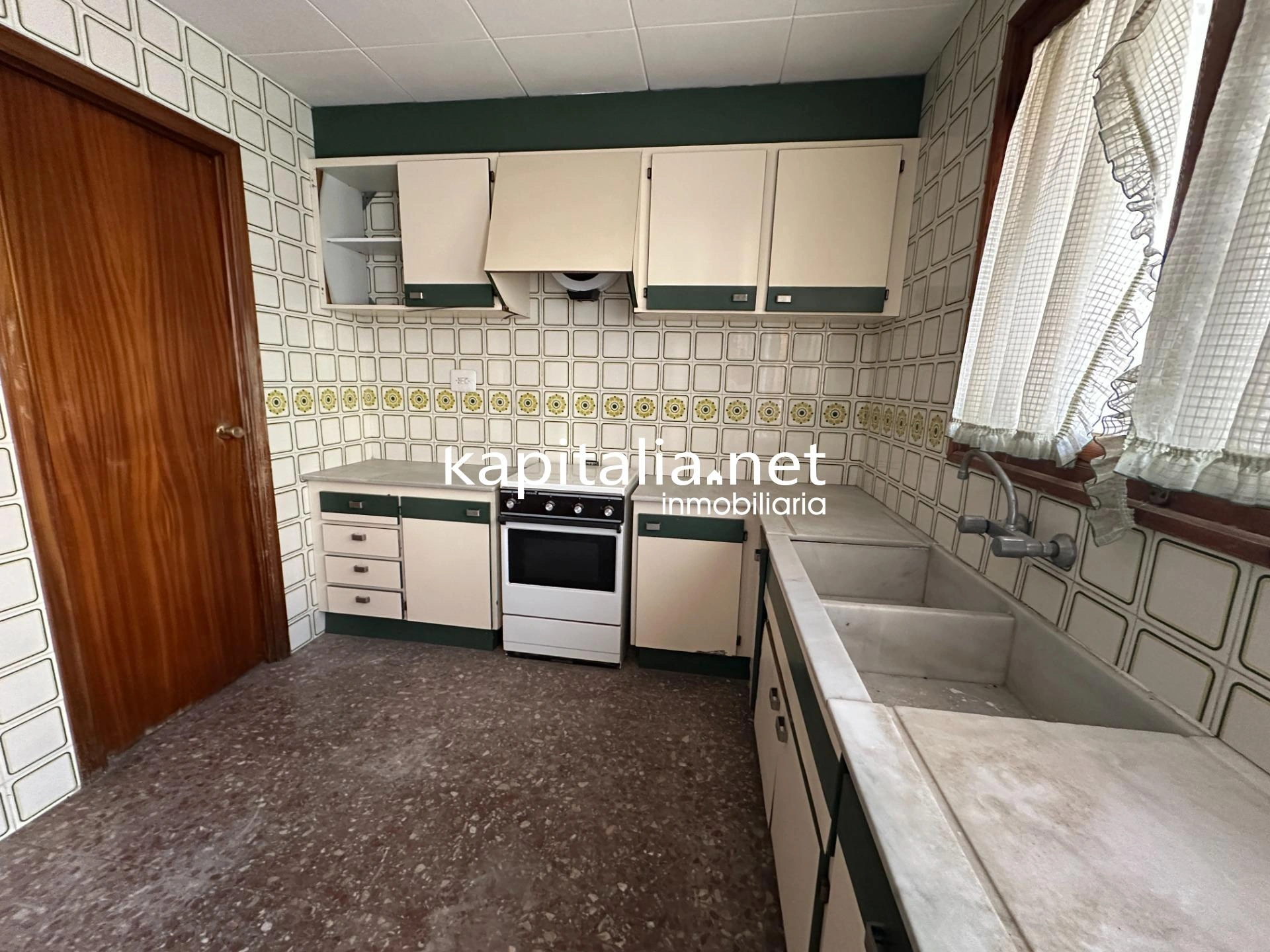 PISO CÉNTRICO CON GRAN TERRAZA A LA VENTA EN ONTINYENT