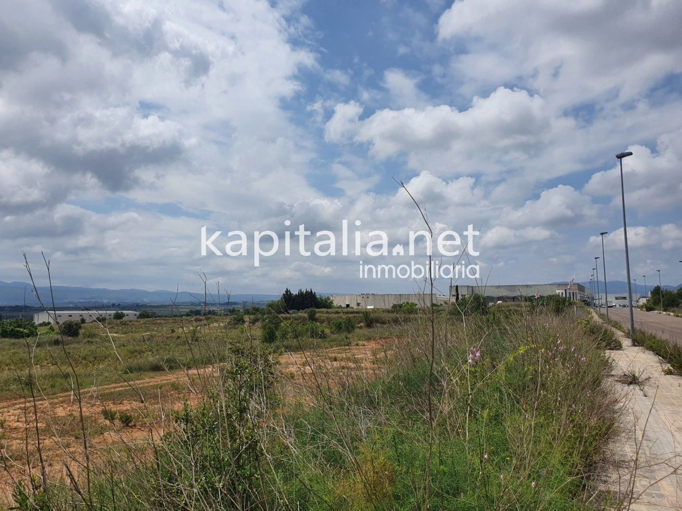 06886 - Terreno industrial a la venta en Olleria.