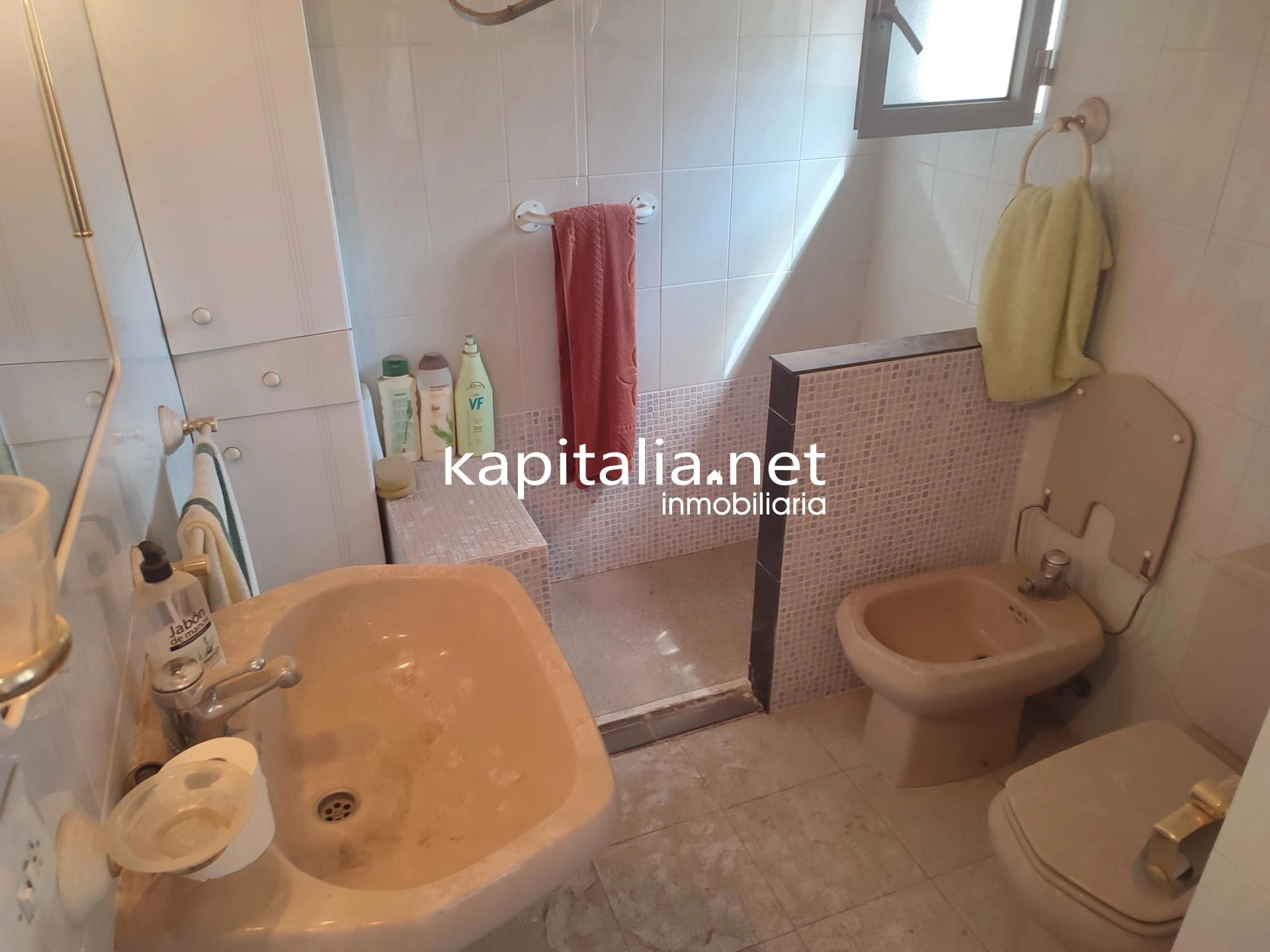 09240 - CASA A LA VENTA PARA REFORMAR EN AGULLENT