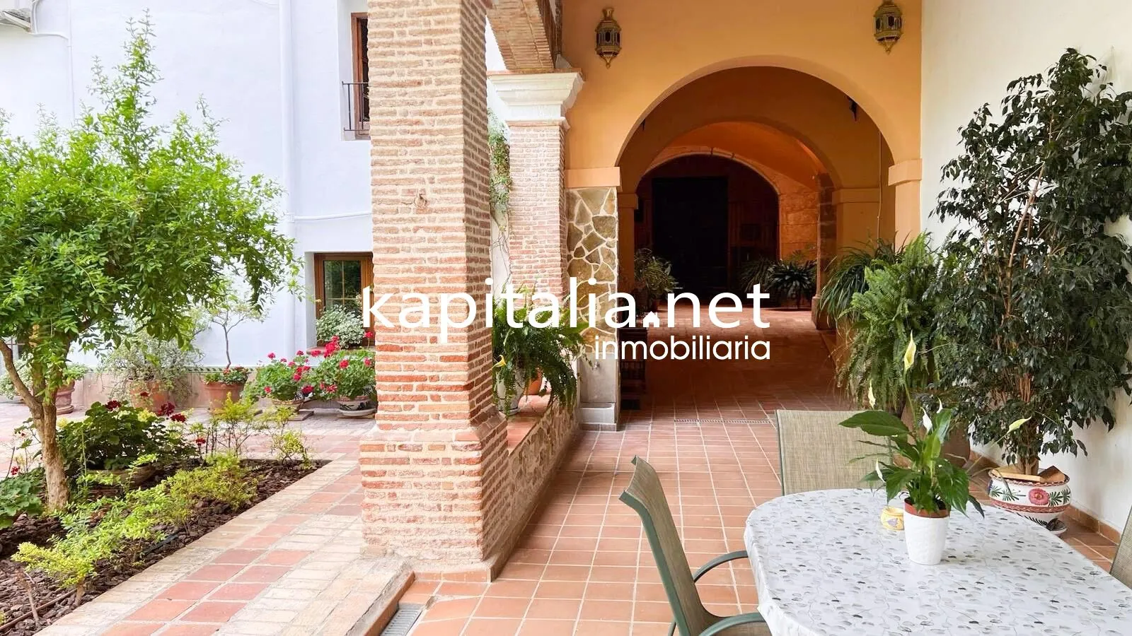 09222 - CASA RURAL A LA VENTA EN EL CENTRO DE XATIVA