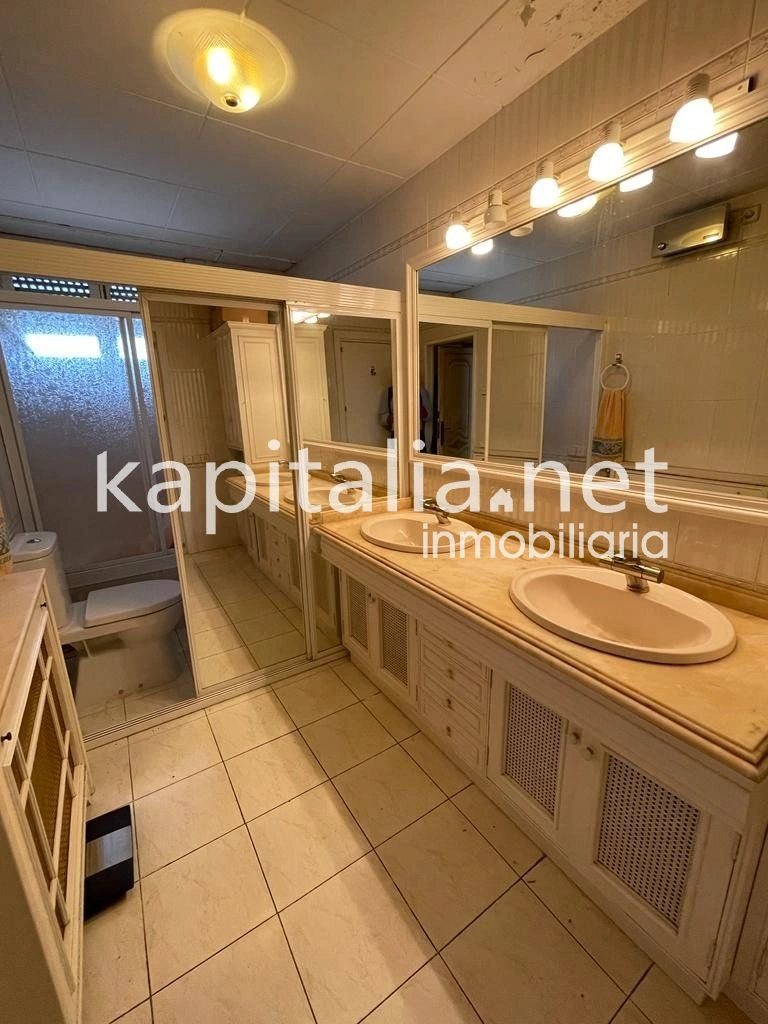 07551 - Casa + Local a la venta en Bocairent.