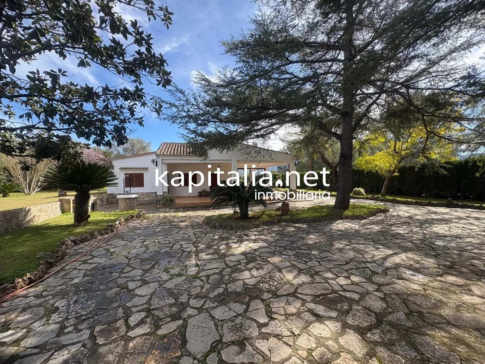 ESPECTACULAR CHALET A LA VENTA EN BARCHETA
