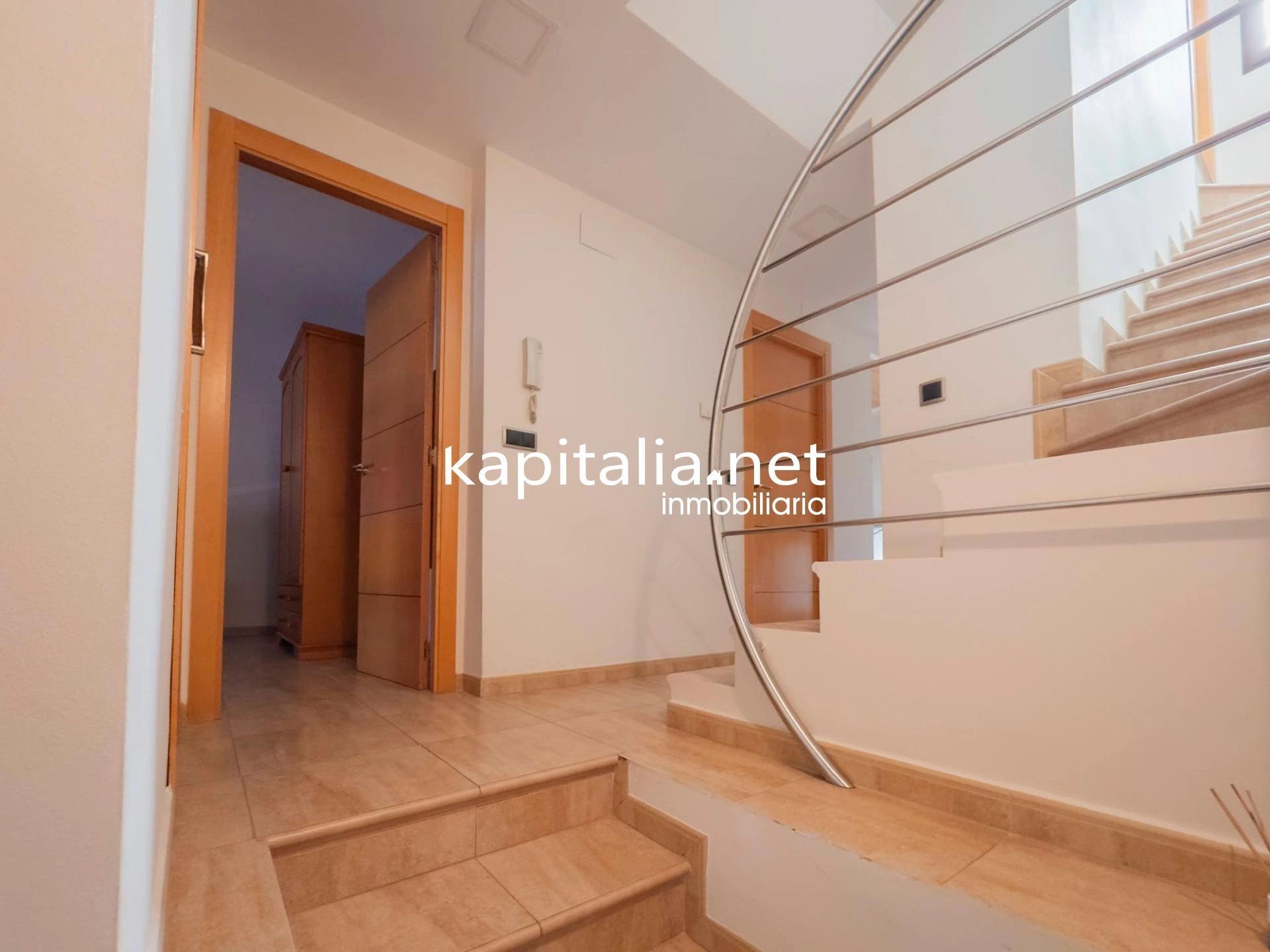 GRAN CASA A LA VENTA EN BOCAIRENT