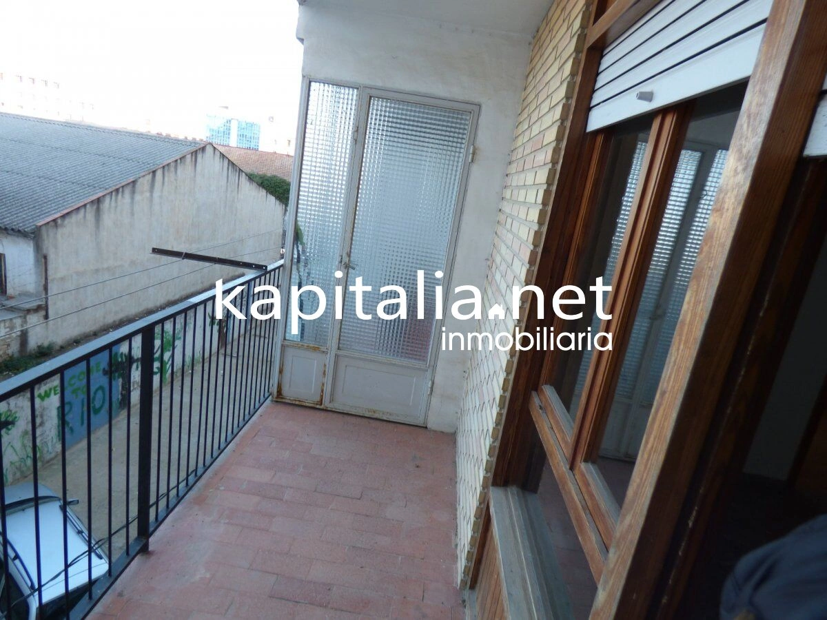 10252 - Venta de gran piso en Ontinyent