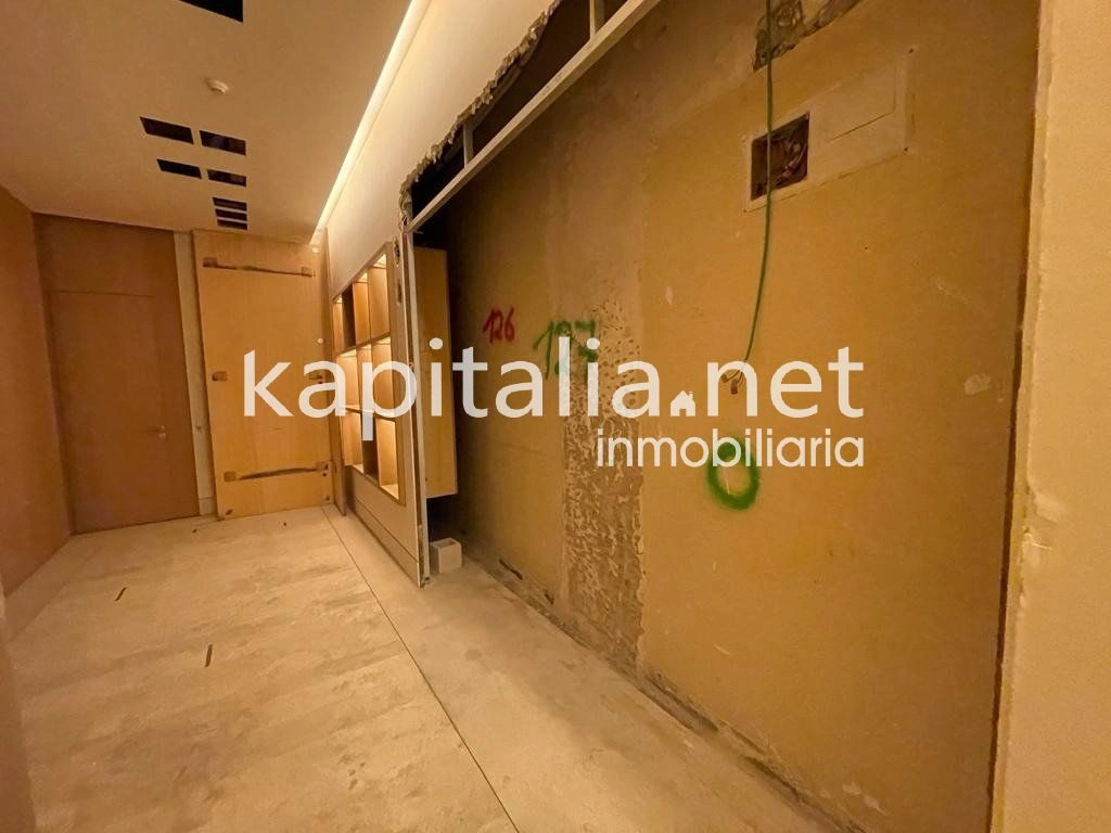 01958 - Commercial premises for rent in the centre of Valencia (Valencia)