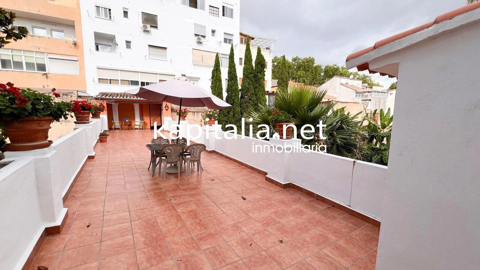 09222 - CASA RURAL A LA VENTA EN EL CENTRO DE XATIVA