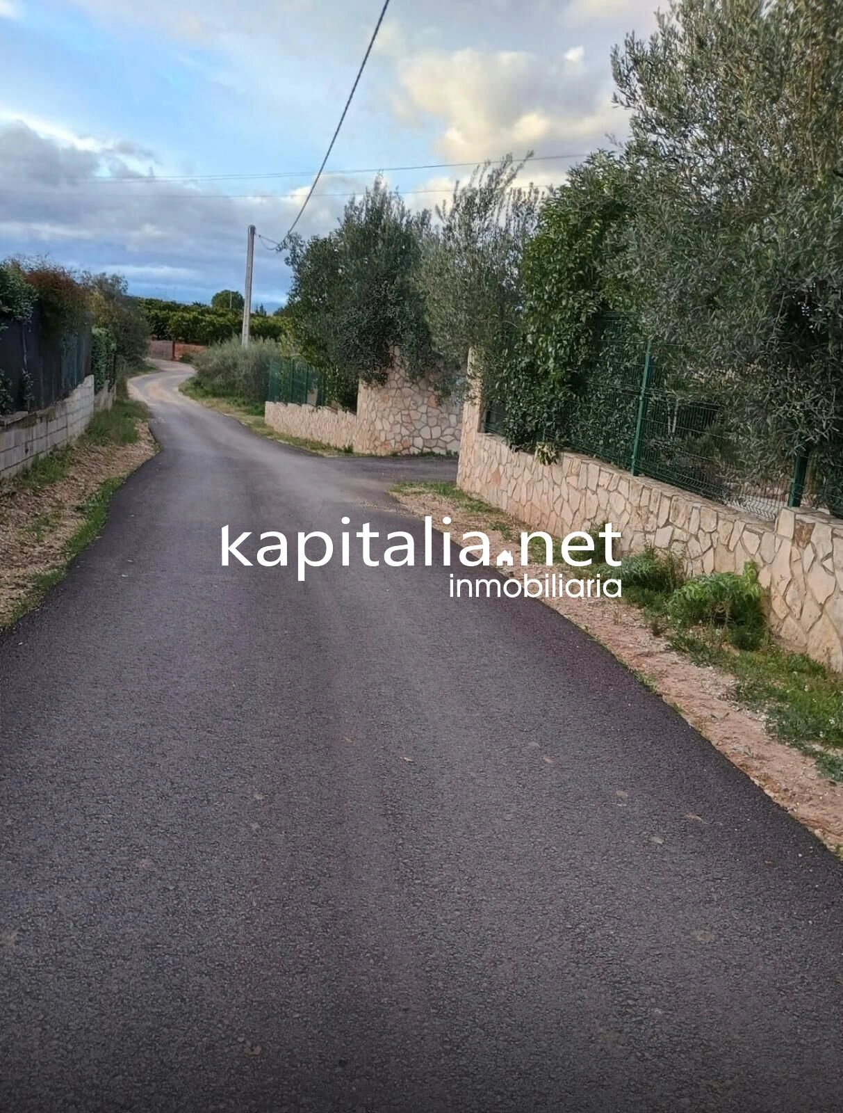 10347 - ESTUPENDO CHALET A LA VENTA A TAN SOLO 10 MINUTOS DE XATIVA
