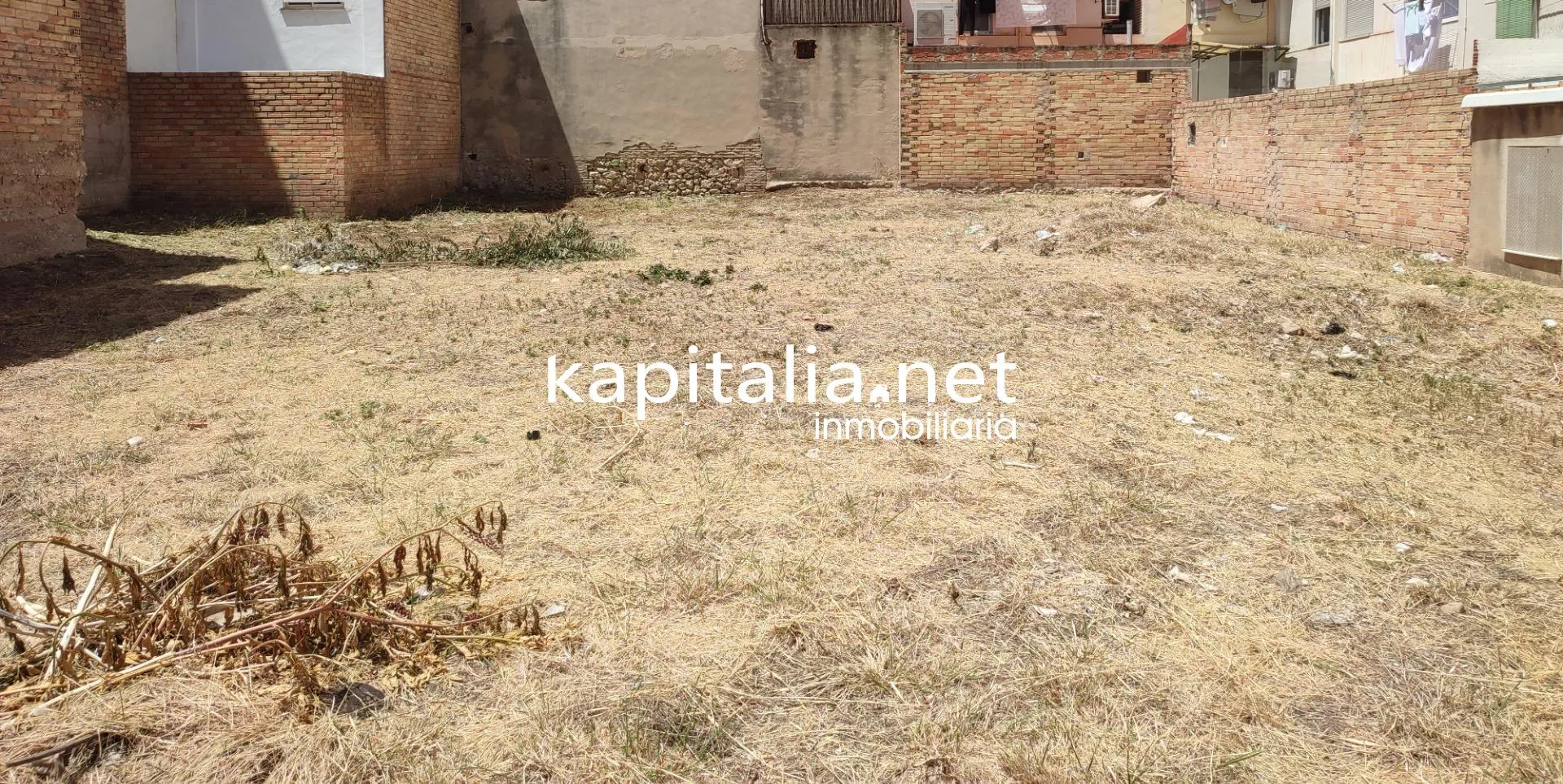 09327 - URBAN LAND FOR SALE IN ONTINYENT, LOCATED IN CENTRAL AREA.