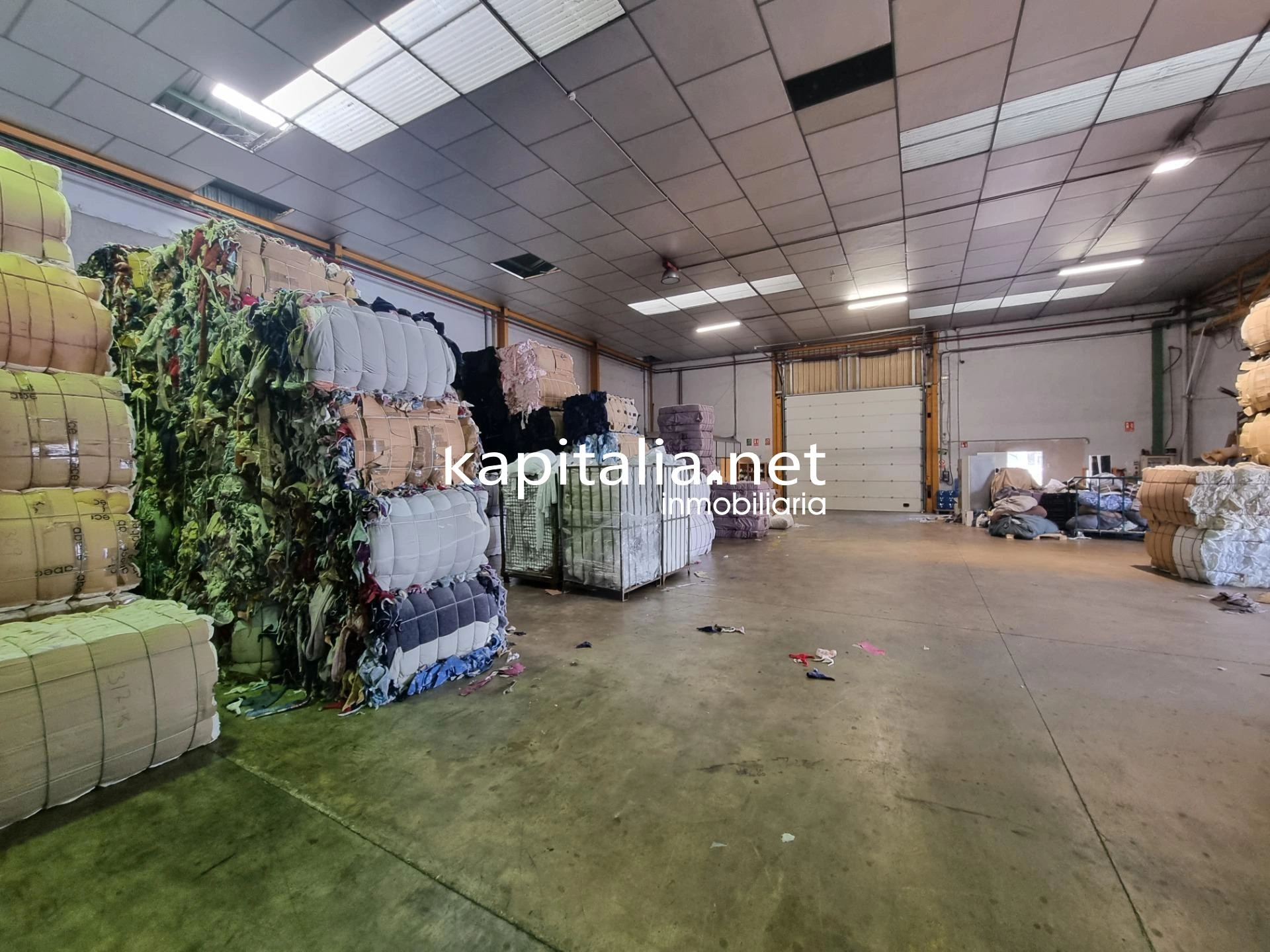 Nave industrial a la venta en Agullent