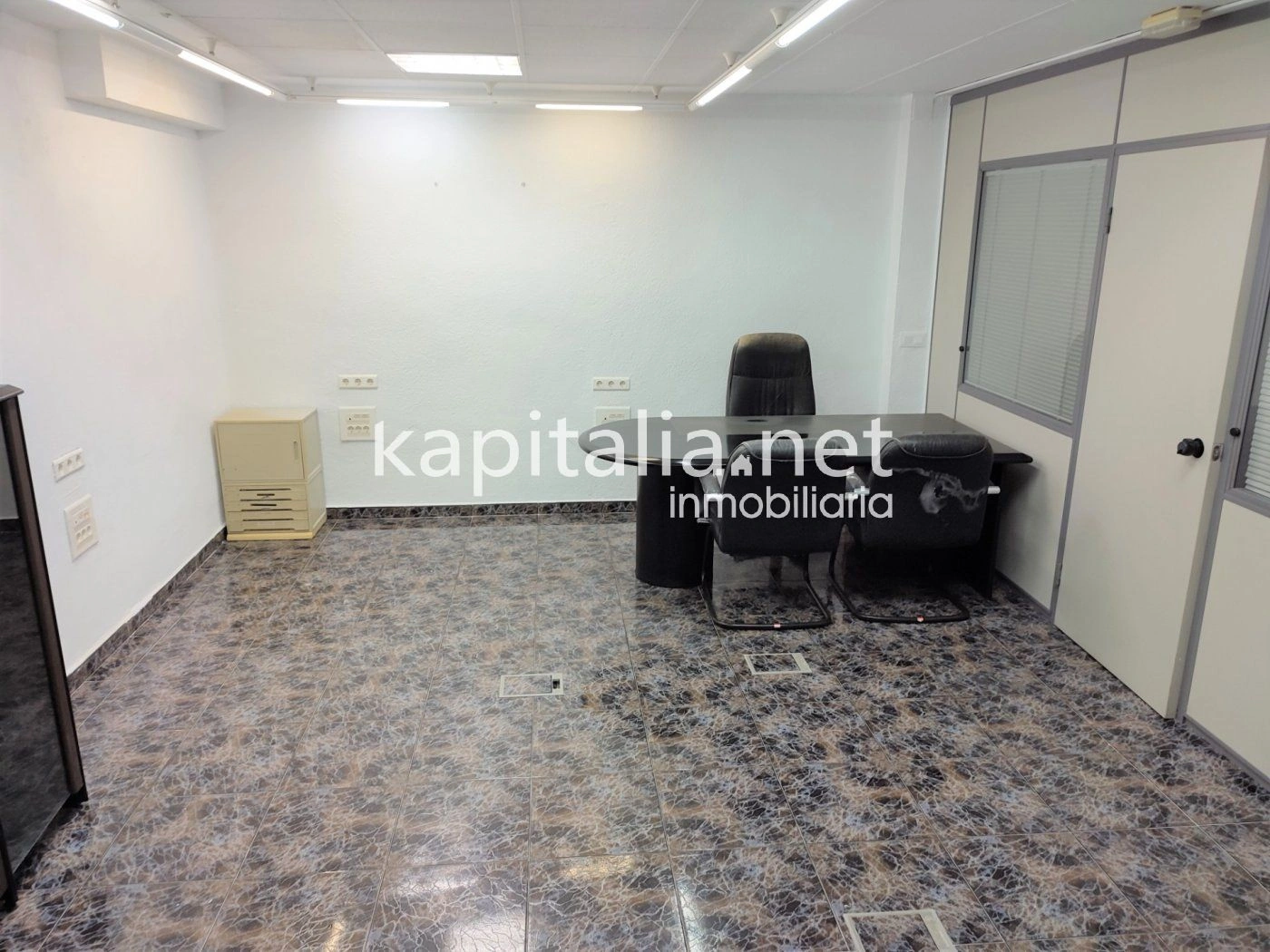 06540 - Locales comerciales a la venta en Ontinyent, zona El Llombo.