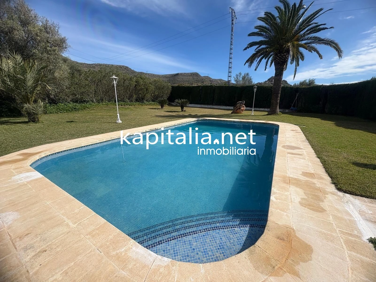 ESPECTACULAR CHALET A LA VENTA EN BARCHETA